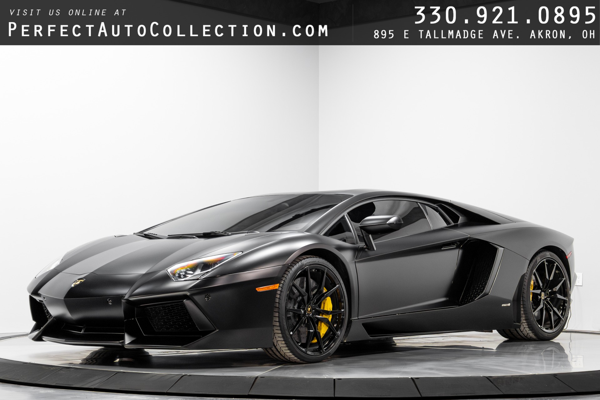 2014 Lamborghini Aventador LP 700-4