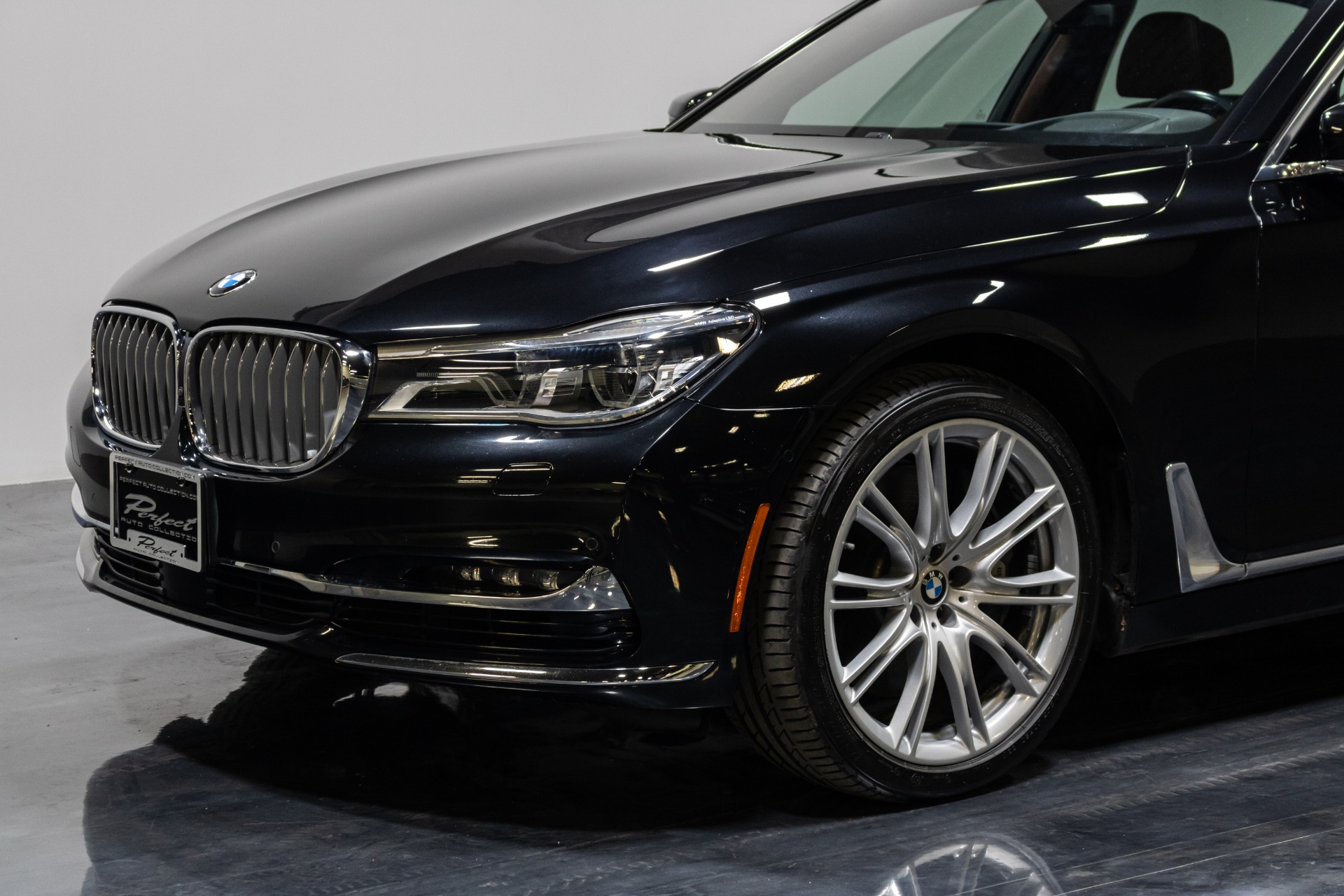 Used 2016 BMW 7 Series 750i xDrive Individual for sale Sold at Perfect Auto Collection in Akron OH 44310 3