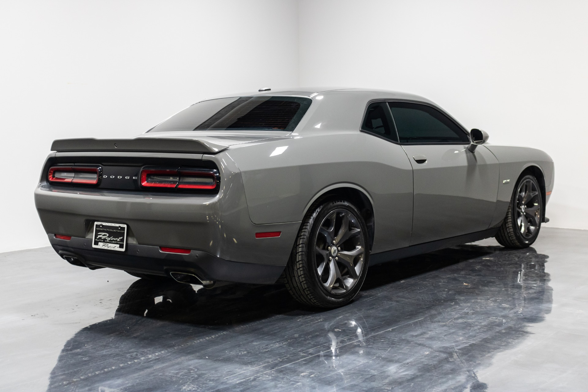 Used 2019 Dodge Challenger R/T for sale Sold at Perfect Auto Collection in Akron OH 44310 4