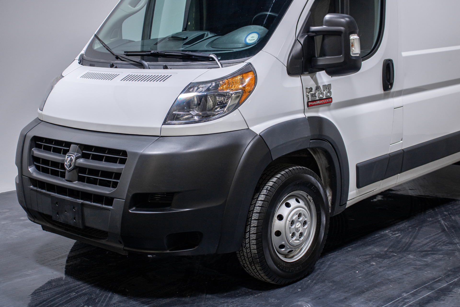 Used 2018 Ram ProMaster Cargo Van 1500 High Roof Van 3D for sale Sold at Perfect Auto Collection in Akron OH 44310 2