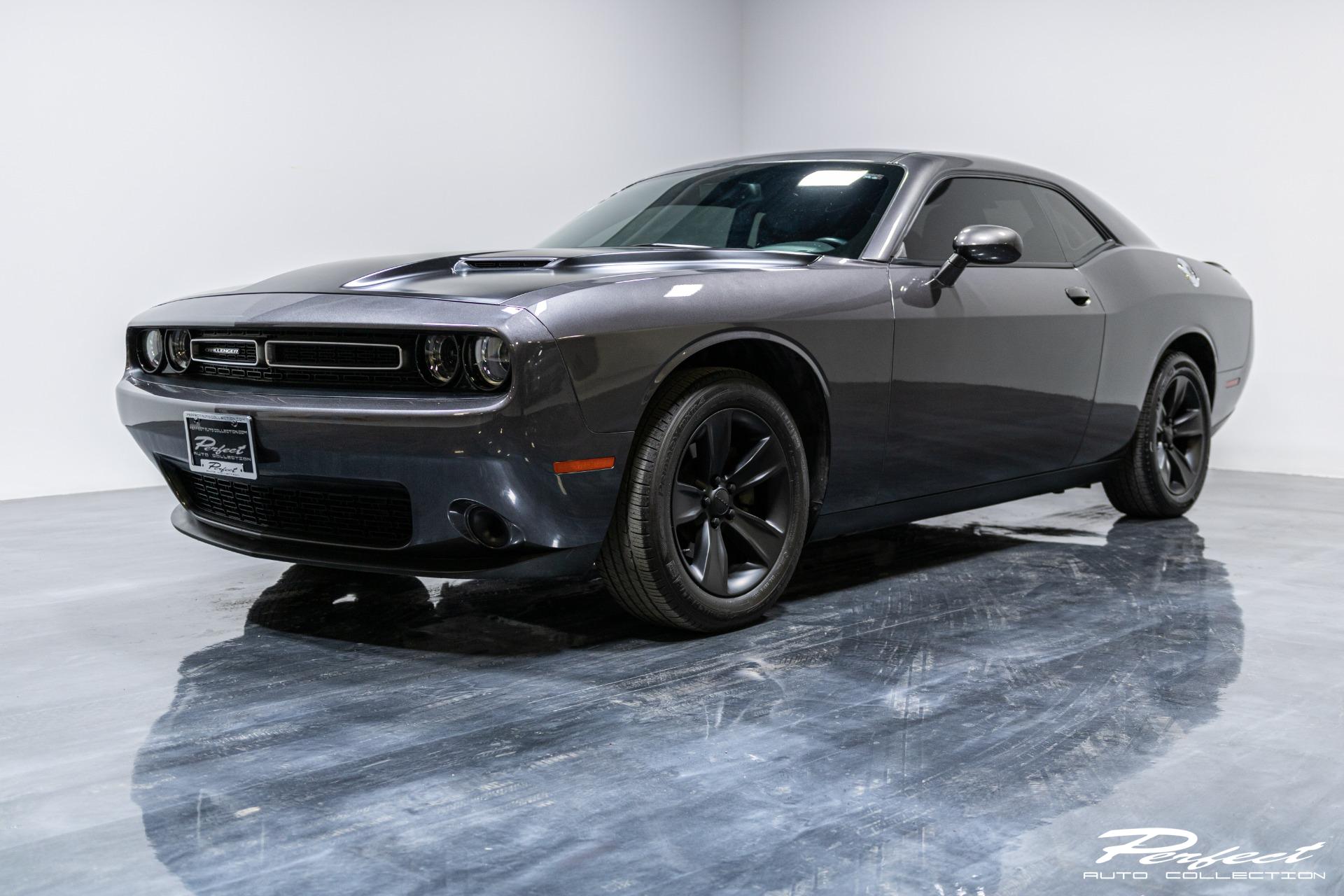 Used 2016 Dodge Challenger SXT for sale Sold at Perfect Auto Collection in Akron OH 44310 1