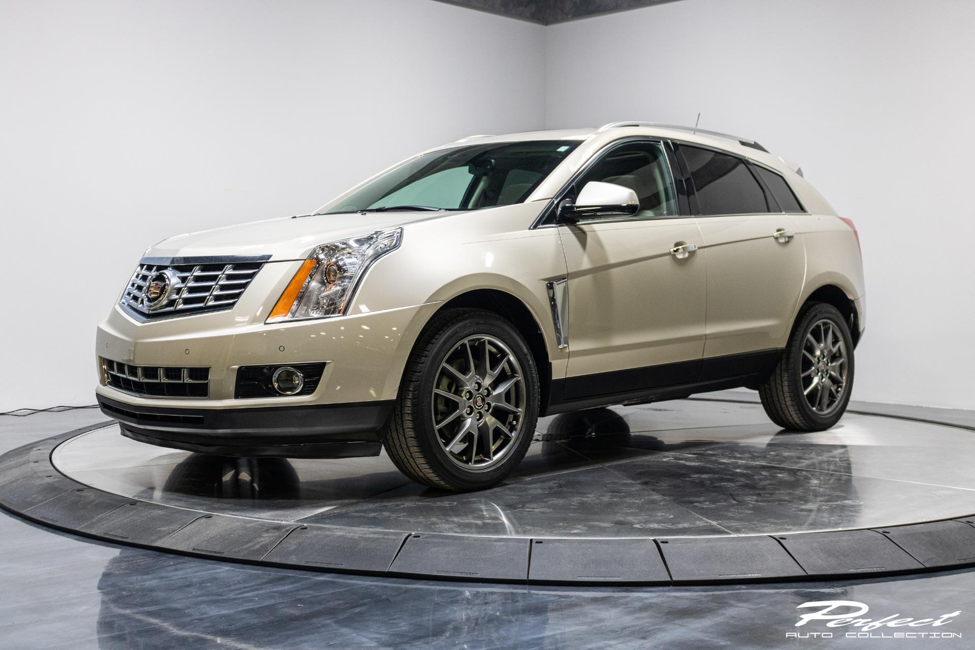 Used 2015 Cadillac SRX Performance Collection for sale Sold at Perfect Auto Collection in Akron OH 44310 1