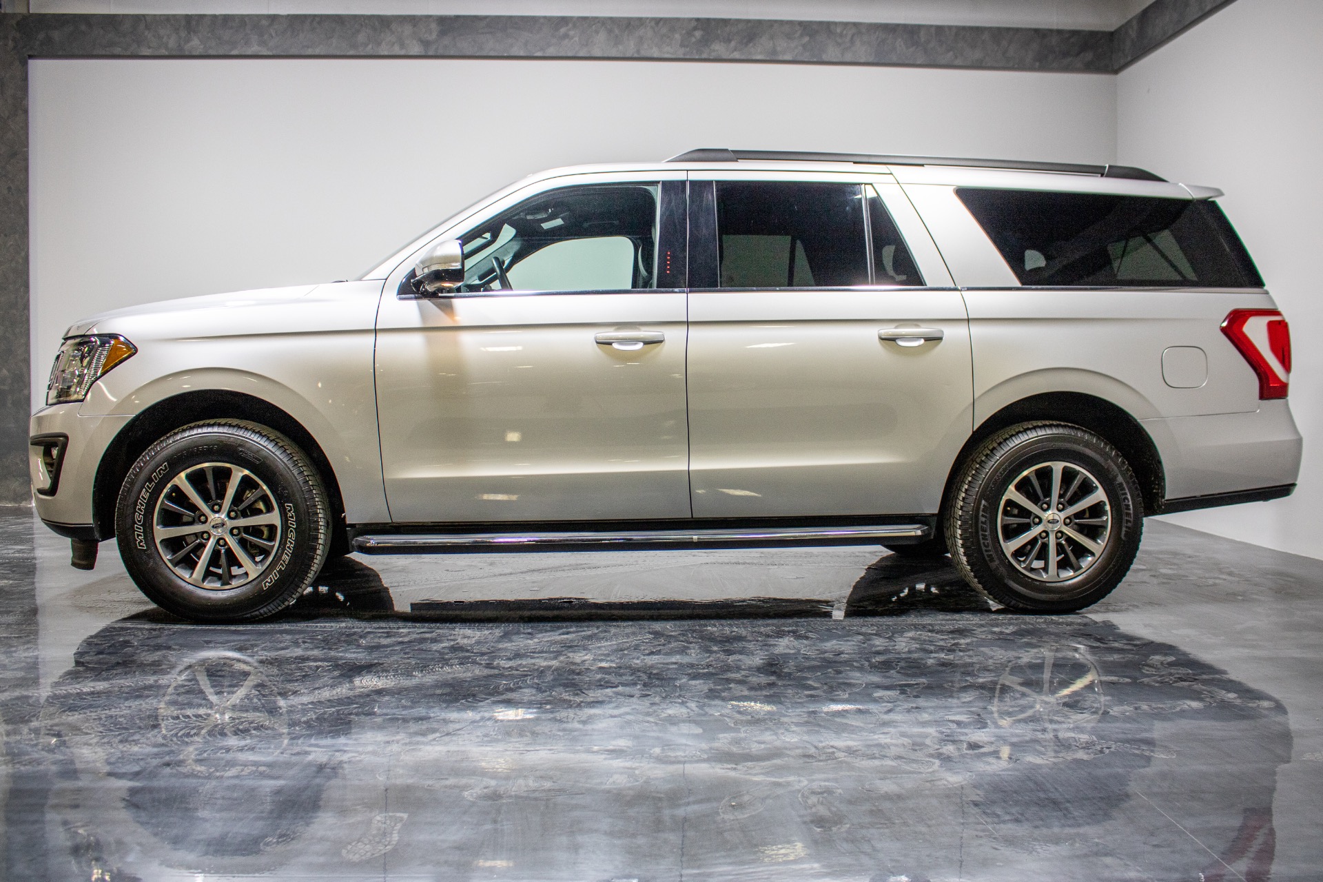 Used 2018 Ford Expedition MAX XLT Sport Utility 4D For Sale (40,993