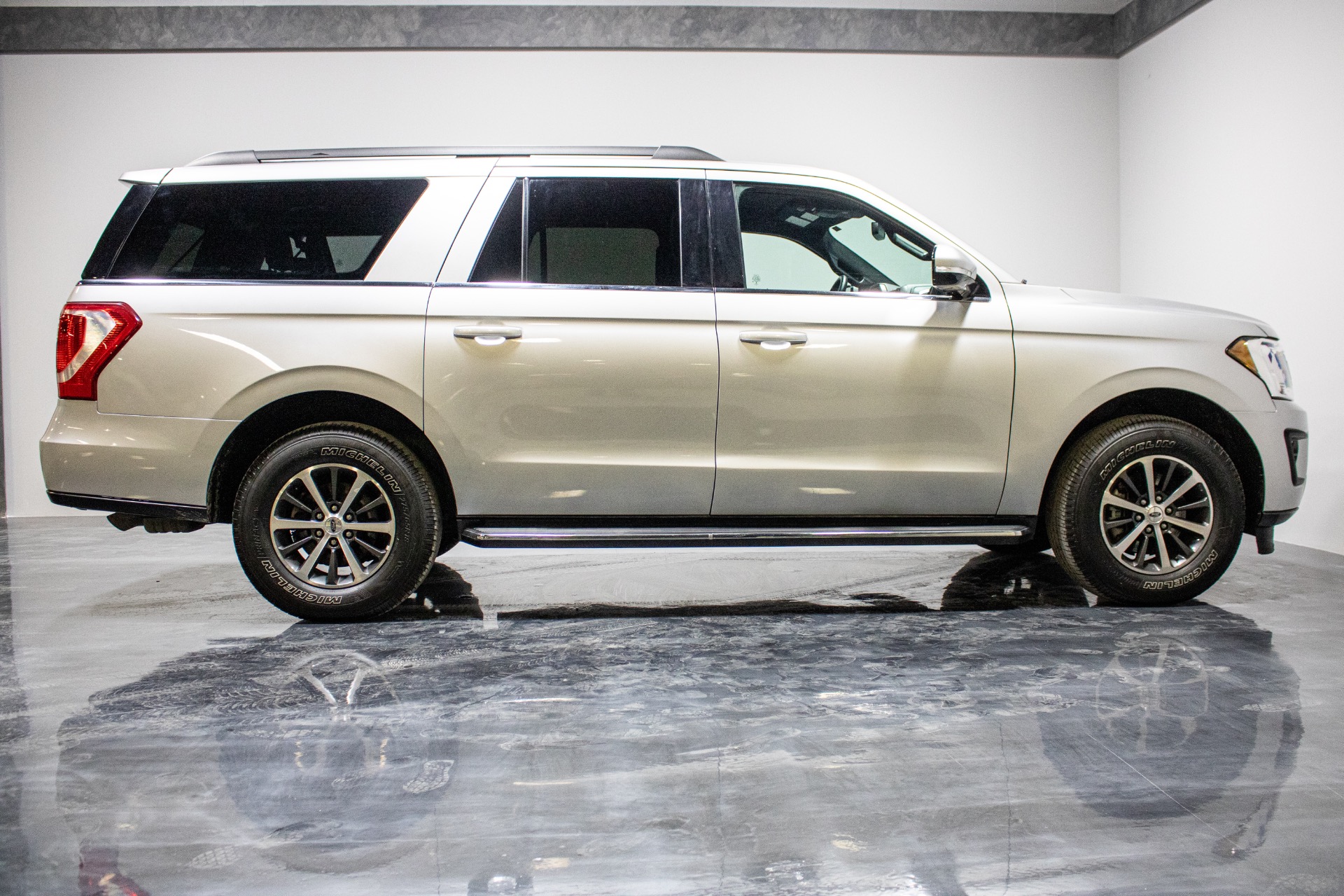 Used 2018 Ford Expedition MAX XLT Sport Utility 4D For Sale (40,993