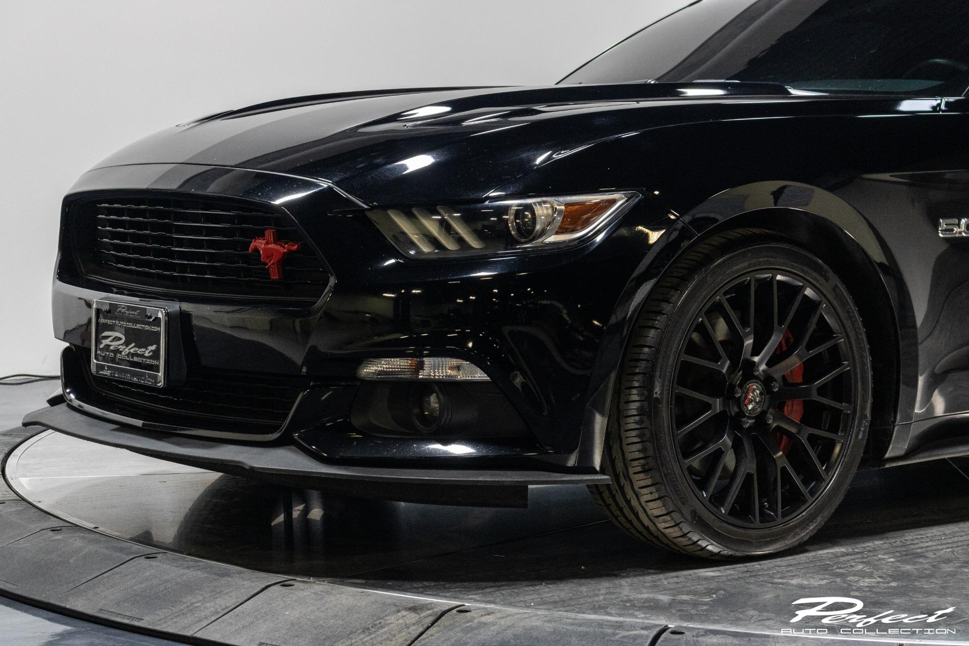 Ford Mustang 2016-2020 V8 in Absolute Black - CarDekho