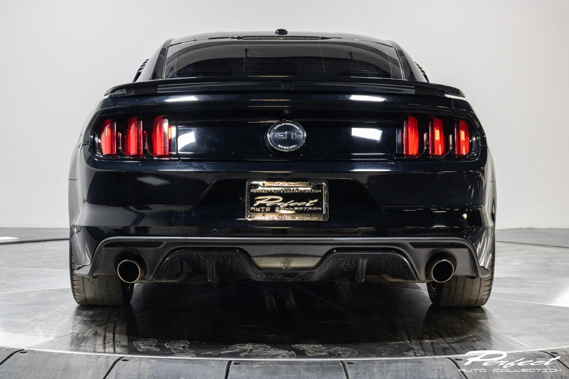 Ford Mustang 2016-2020 V8 in Absolute Black - CarDekho