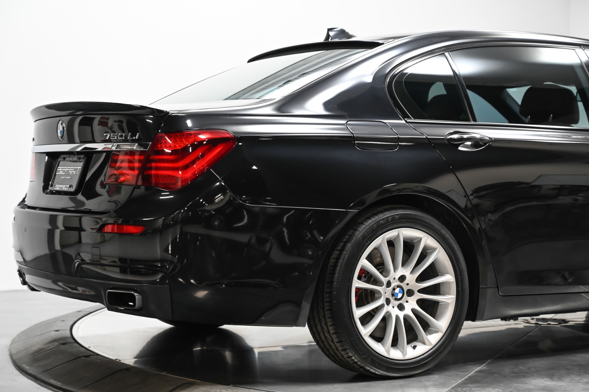 Trunk Ledge Kit | BMW 7 SERIES 750Li M SPORT 2020 Trunk Ledge Kit | BMW 7 SERIES 750Li M SPORT 2020