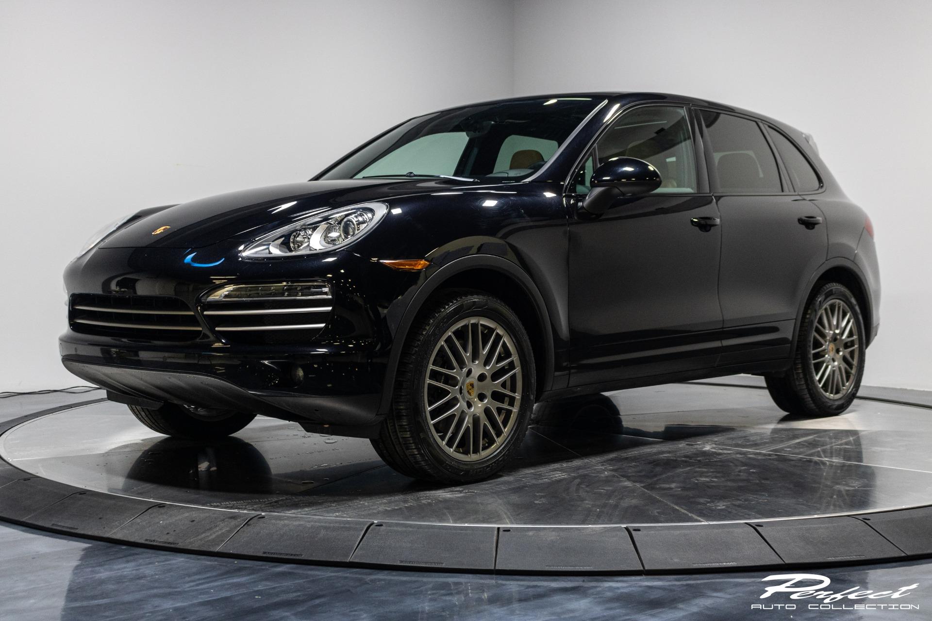 Used 2014 Porsche Cayenne Platinum for sale Sold at Perfect Auto Collection in Akron OH 44310 1