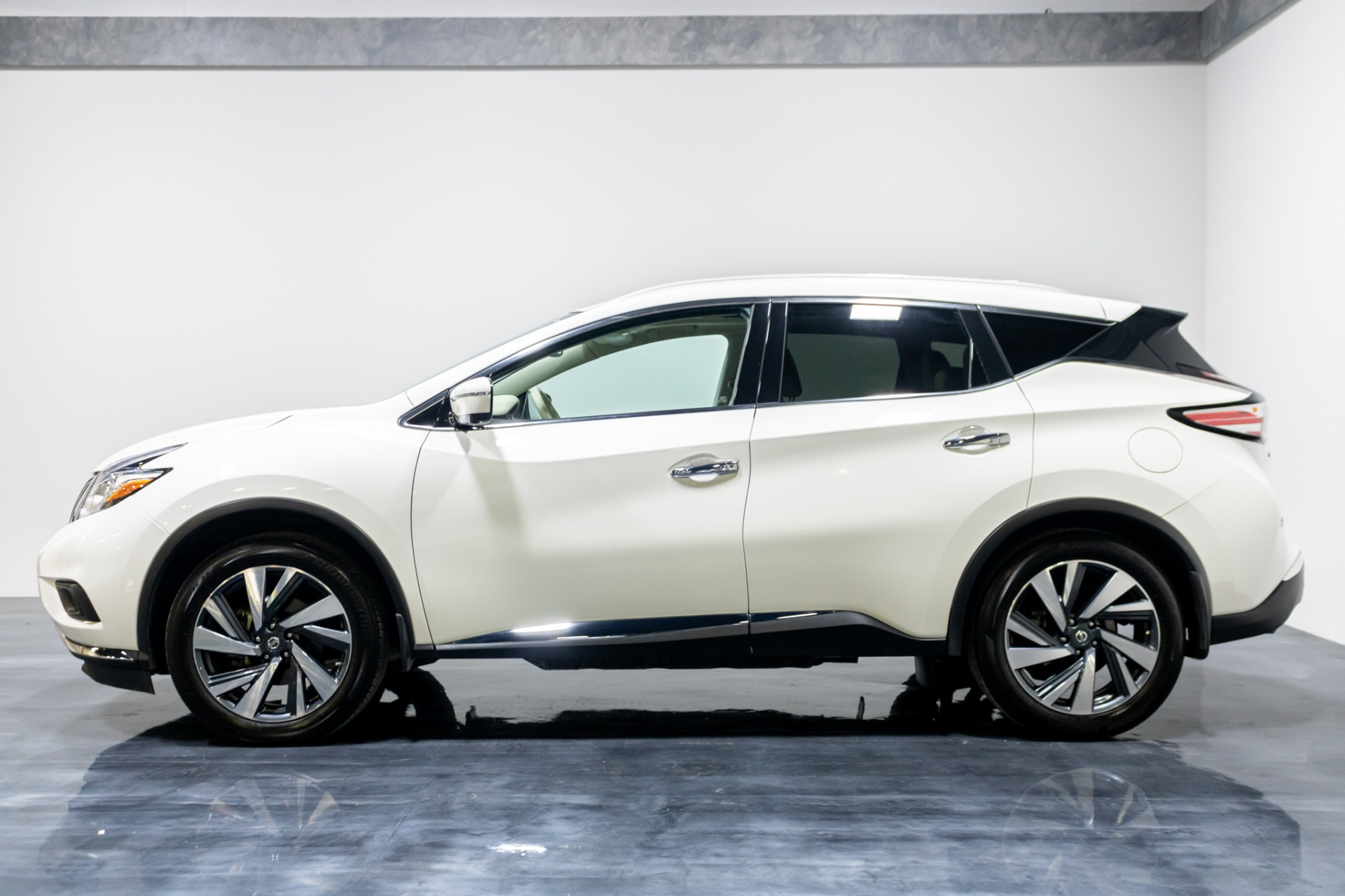 Used 2018 Nissan Murano Platinum Sport Utility 4D For Sale (25,393
