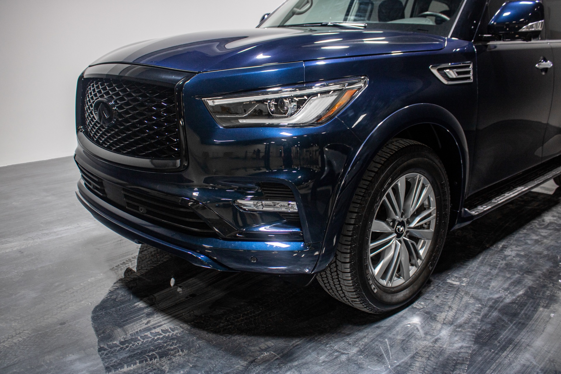 Used 2019 INFINITI QX80 Luxe AWD Sport Utility 4D For Sale (45,493
