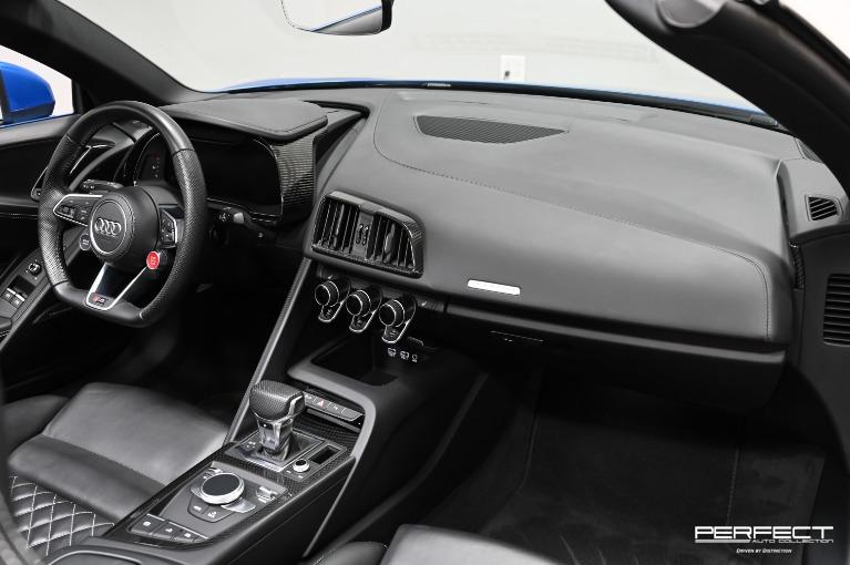 Used 2017 Audi R8 52 V10 Spyder
