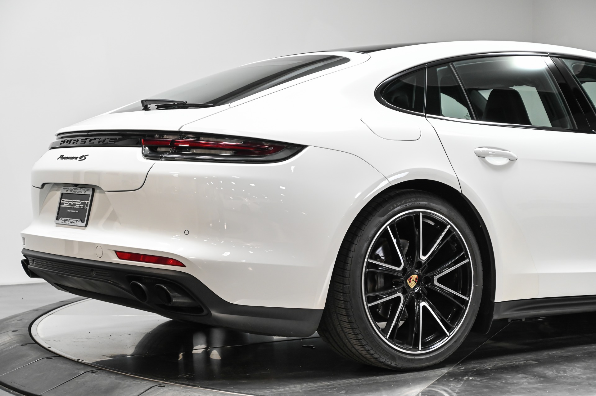 Cab Top & A-Pillar Kit | PORSCHE PANAMERA TURBO SPORT TURISMO 2019 Cab Top & A-Pillar Kit | PORSCHE PANAMERA TURBO SPORT TURISMO 2019