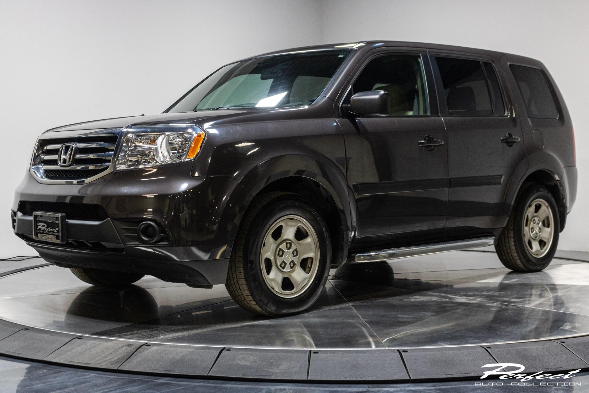Used 2013 Honda Pilot LX for sale Sold at Perfect Auto Collection in Akron OH 44310 1