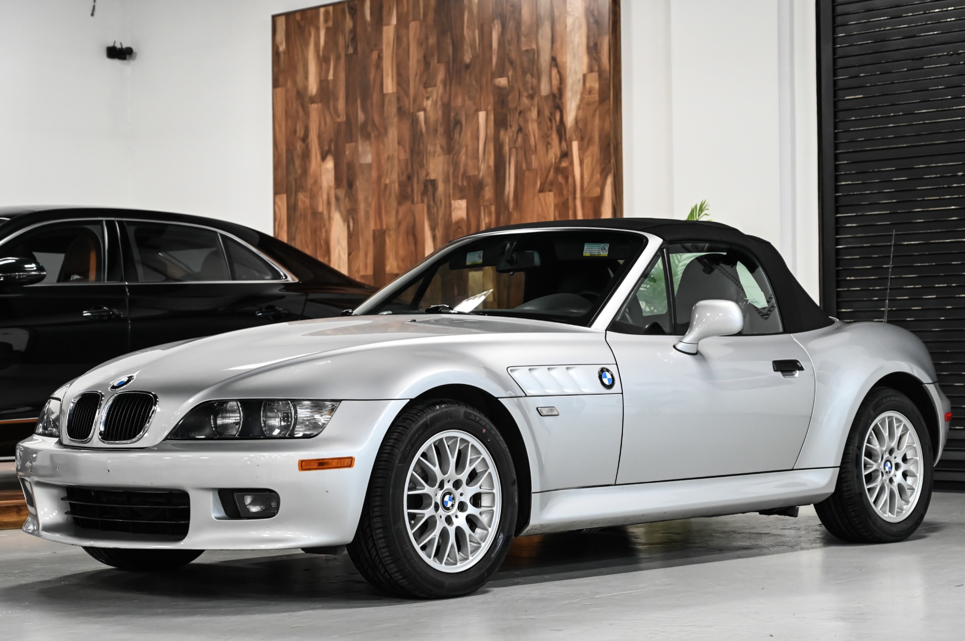 2002 BMW Z3  GR Auto Gallery