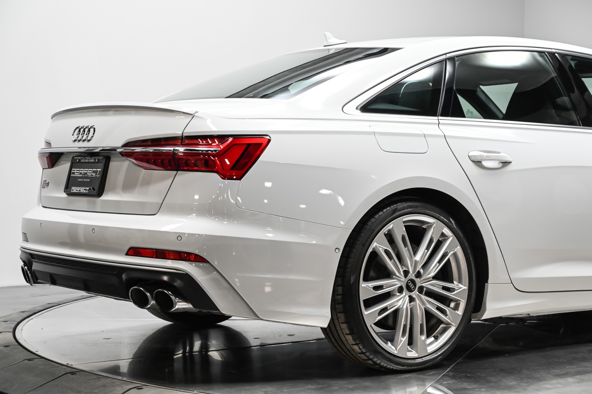 Trunk Ledge Kit | AUDI S6 2020 Trunk Ledge Kit | AUDI S6 2020