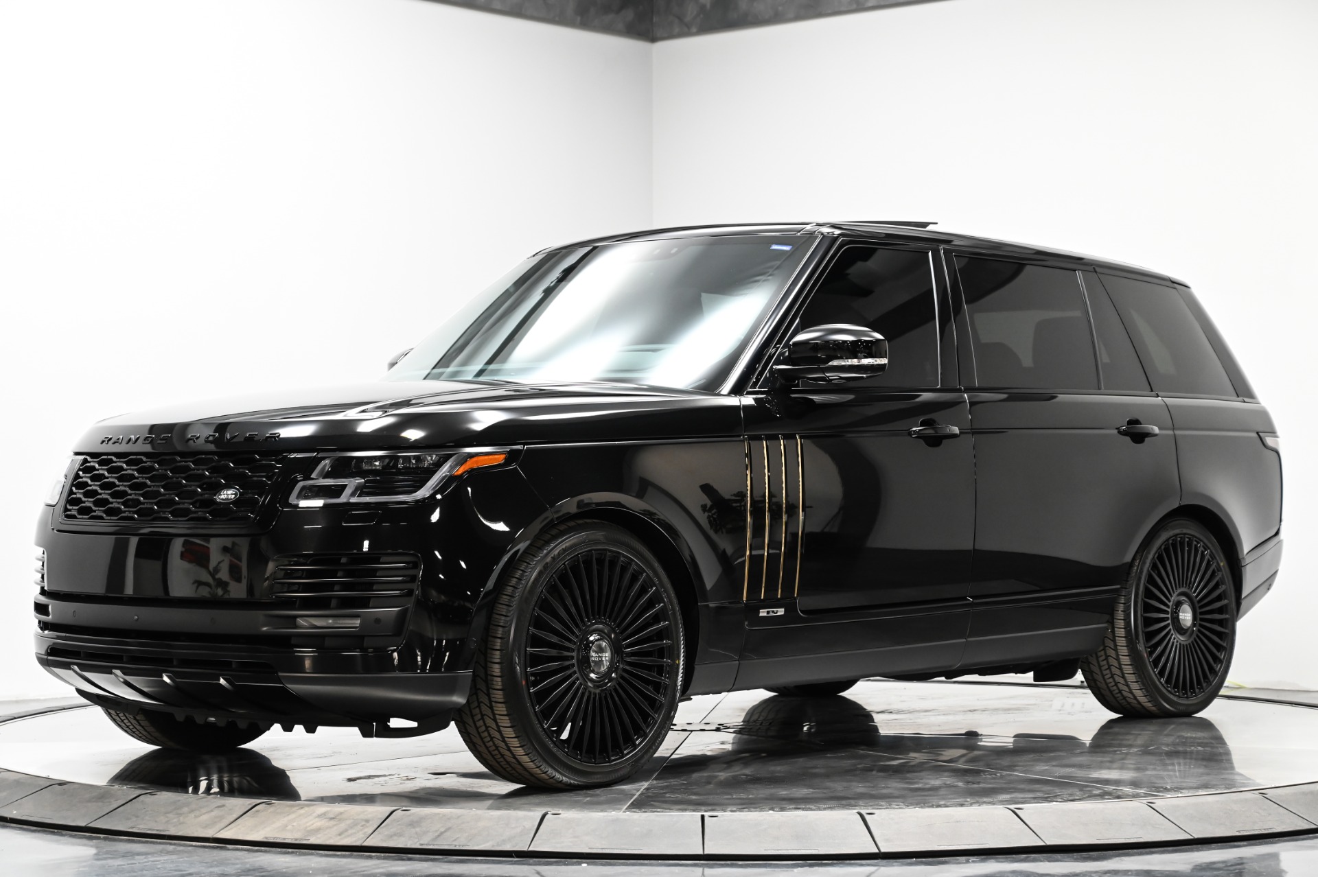 Left Side Kit | LAND ROVER RANGE ROVER WESTMINSTER EDITION LWB 2021 Left Side Kit | LAND ROVER RANGE ROVER WESTMINSTER EDITION LWB 2021
