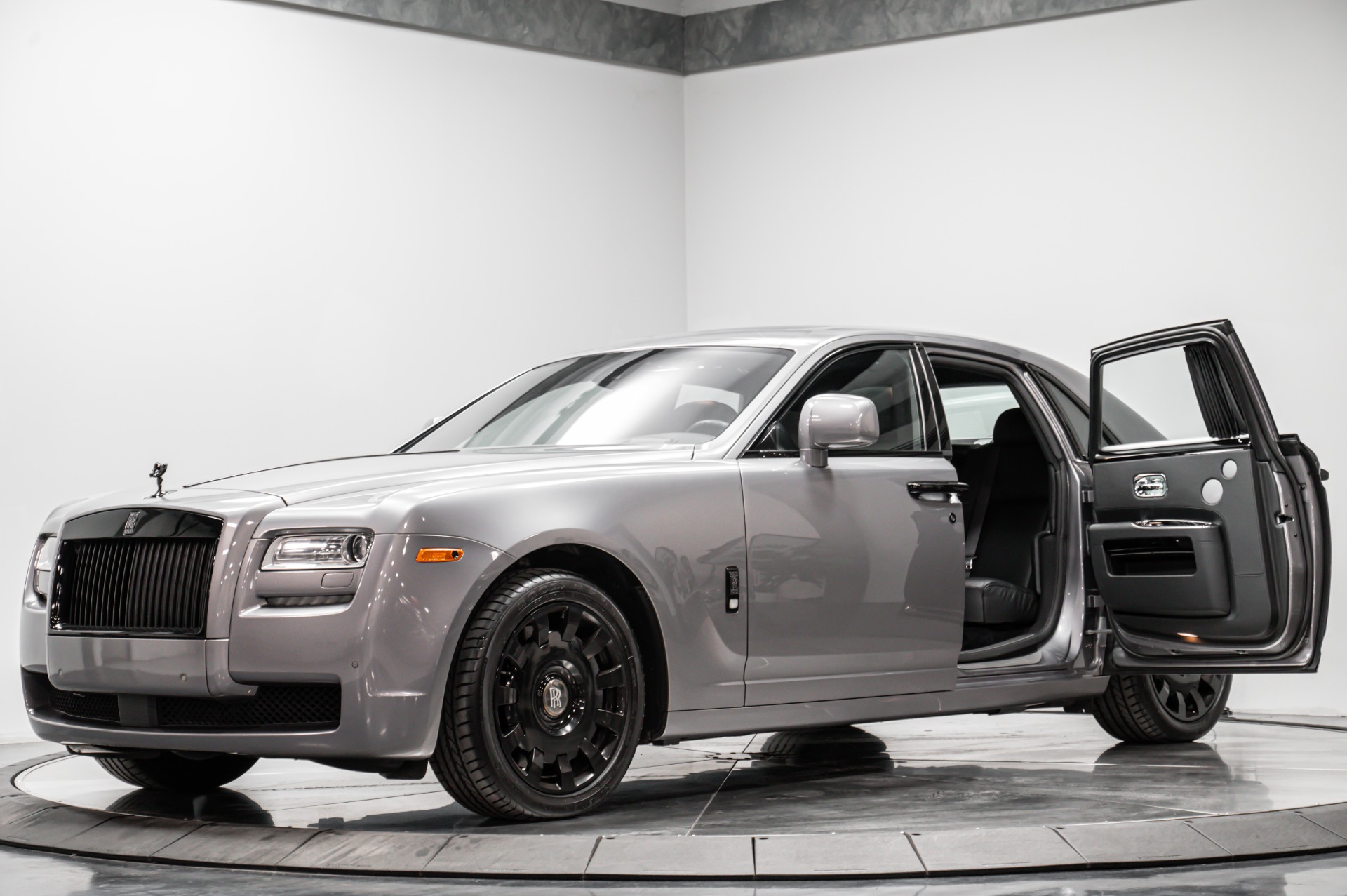 洋書 ROLLS ROYCE IN AMERICA Used 2011 Rolls-Royce Ghost For Sale (Sold) | Perfect Auto