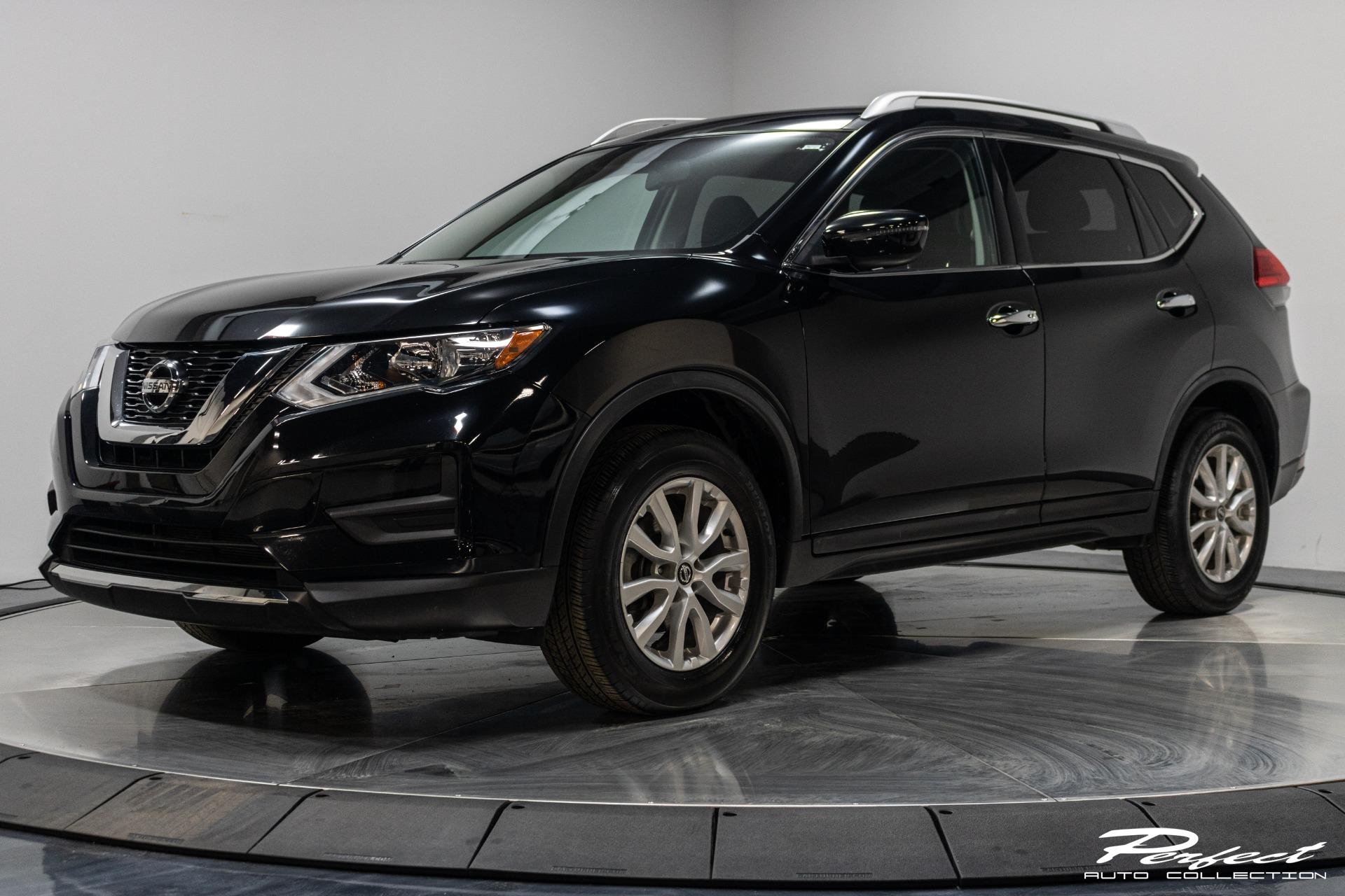 Used 2017 Nissan Rogue SV for sale Sold at Perfect Auto Collection in Akron OH 44310 1