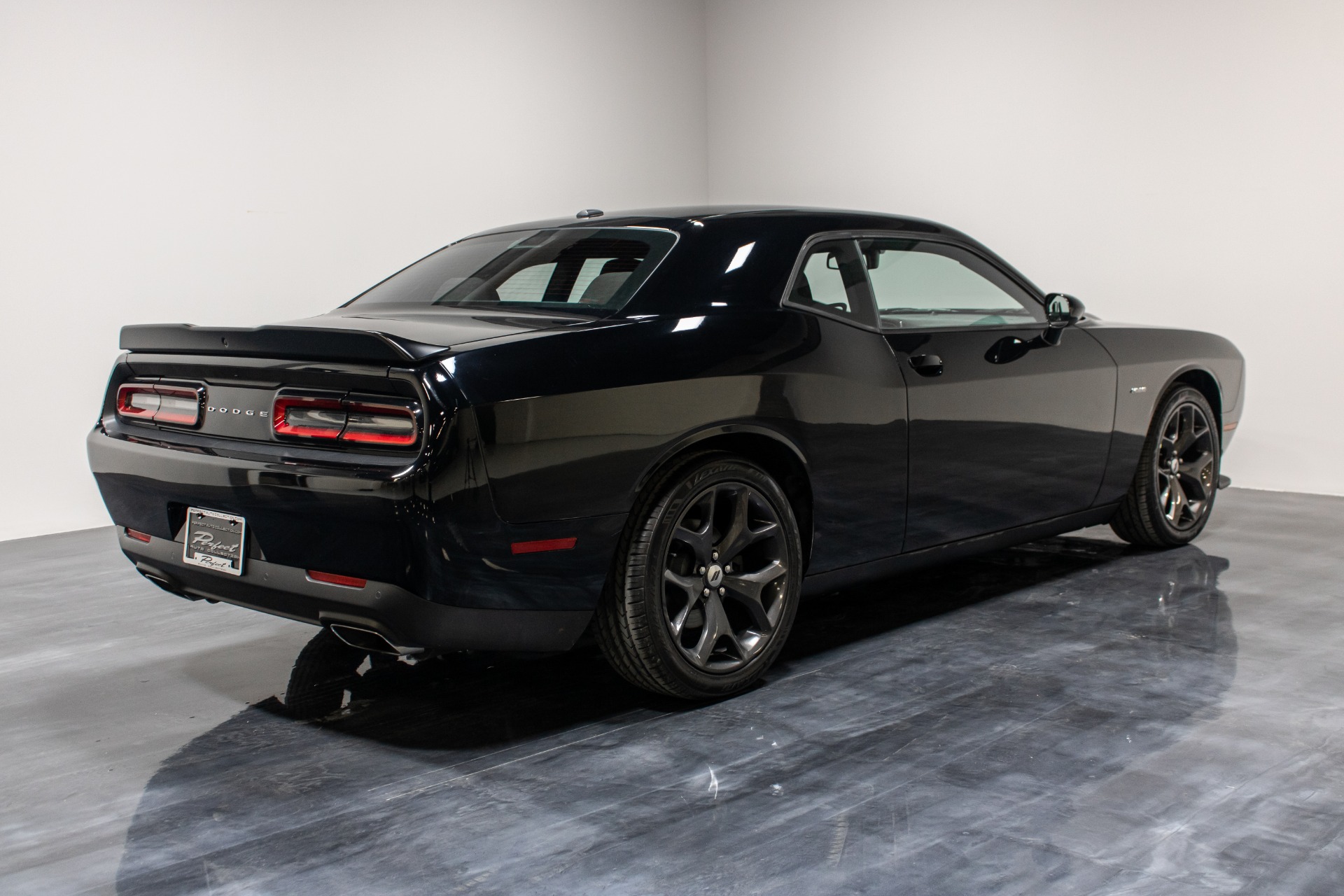 Used 2019 Dodge Challenger R/T Coupe 2D for sale Sold at Perfect Auto Collection in Akron OH 44310 4