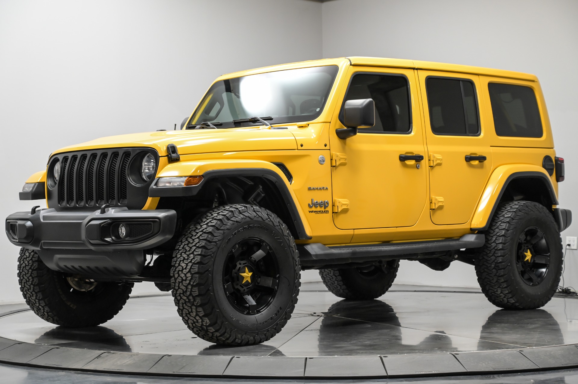 Surprising 2018 Jeep Wrangler Sahara Easter Eggs Gallery