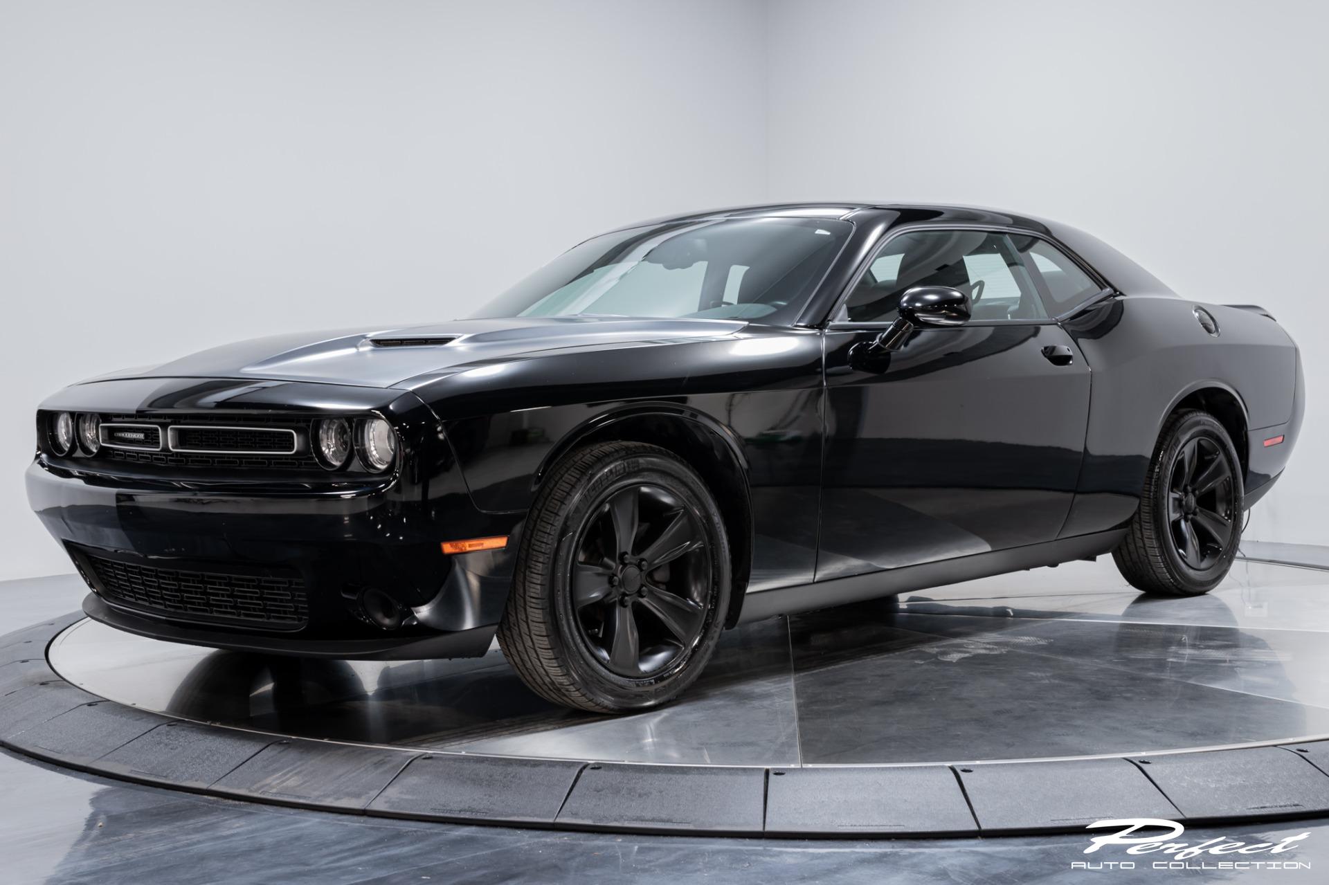 Used 2016 Dodge Challenger SXT for sale Sold at Perfect Auto Collection in Akron OH 44310 1