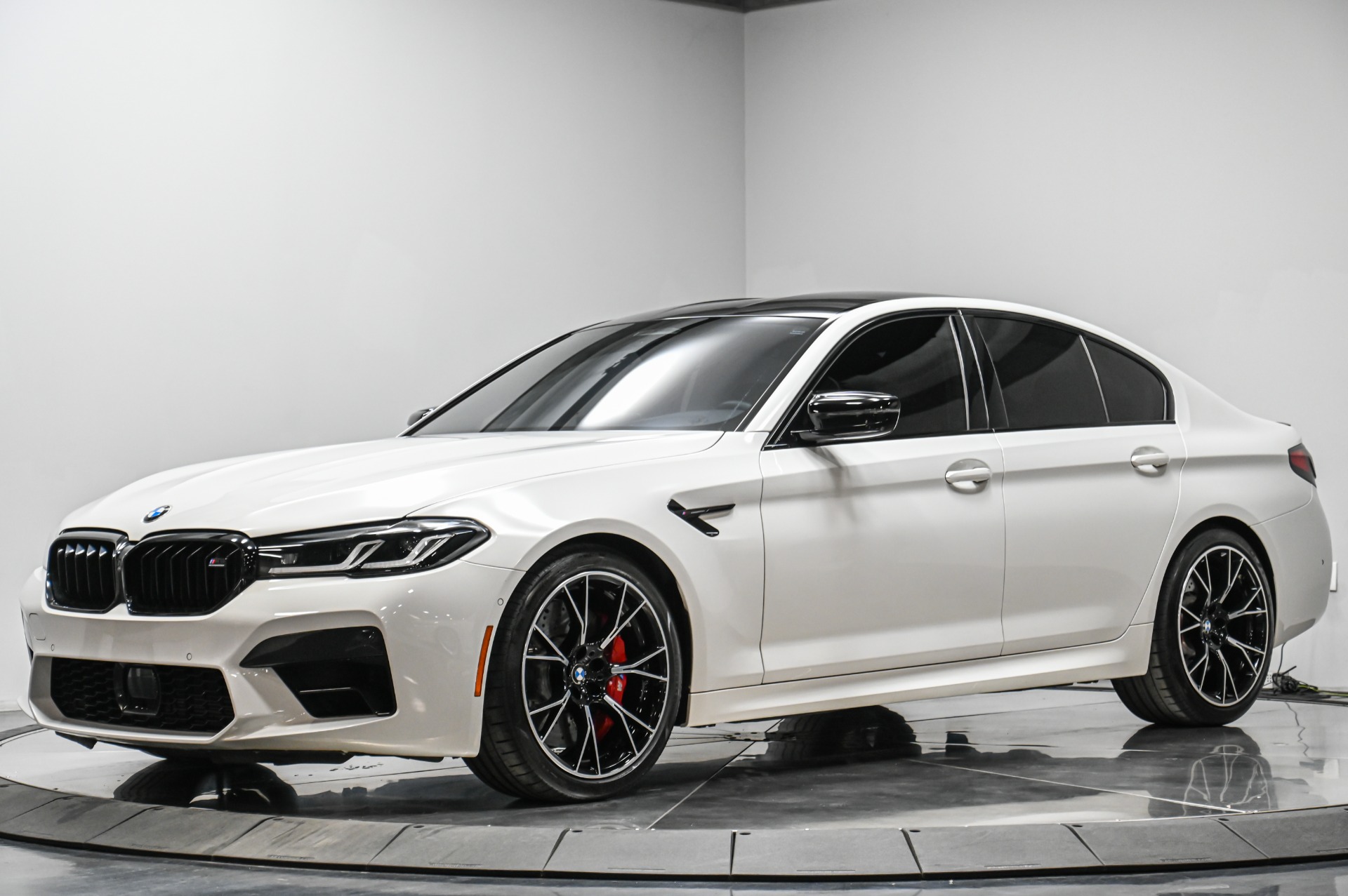 Roof Kit | BMW M5 COMPETITION 2022 Roof Kit | BMW M5 COMPETITION 2022
