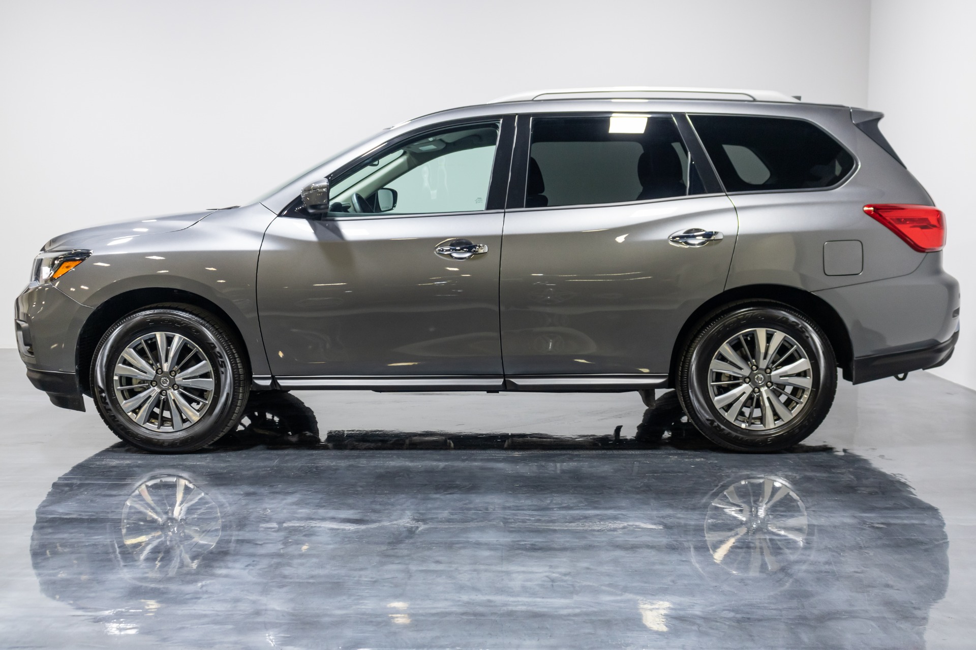 Used 2019 Nissan Pathfinder SV Sport Utility 4D For Sale (23,393) Perfect Auto Collection