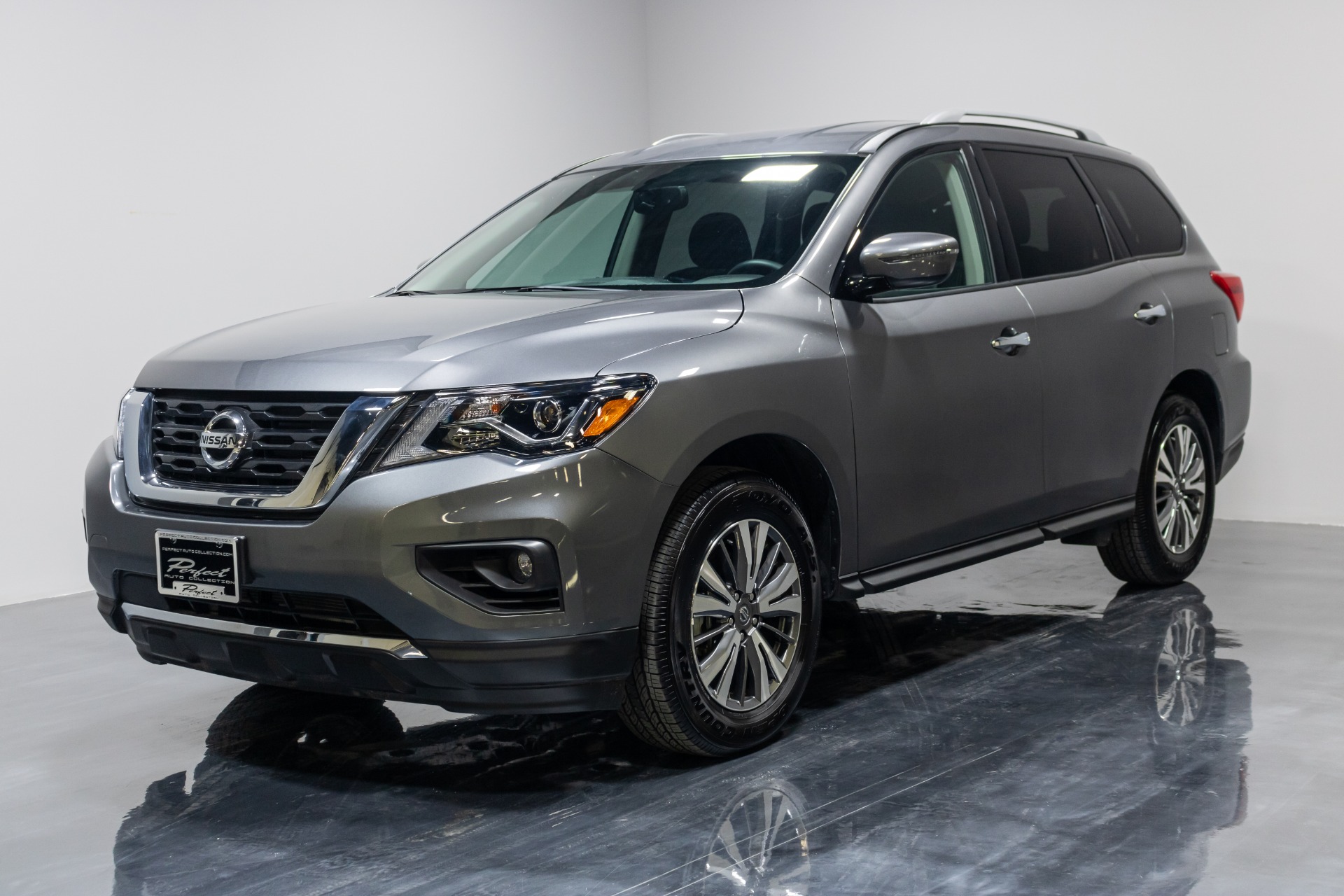 Used 2019 Nissan Pathfinder SV Sport Utility 4D For Sale (23,393