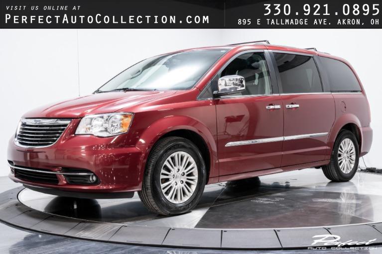 Used 2015 Chrysler Town and Country Touring-L for sale $13,793 at Perfect Auto Collection in Akron OH 44310 1