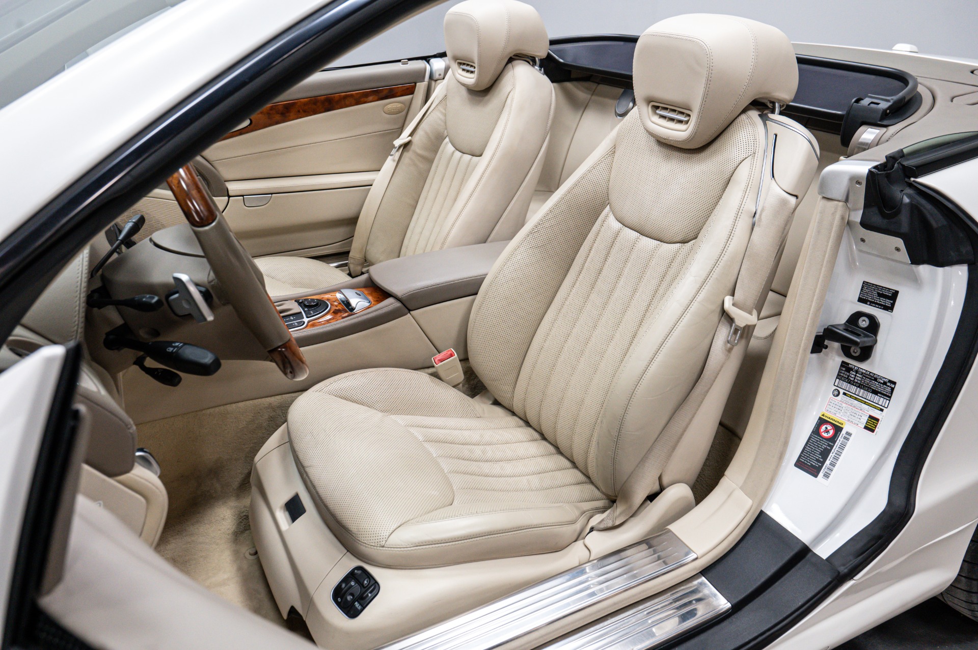 【中古】 Subtidal Miro Used 2009 Mercedes-Benz SL-Class SL 550 For Sale (Sold
