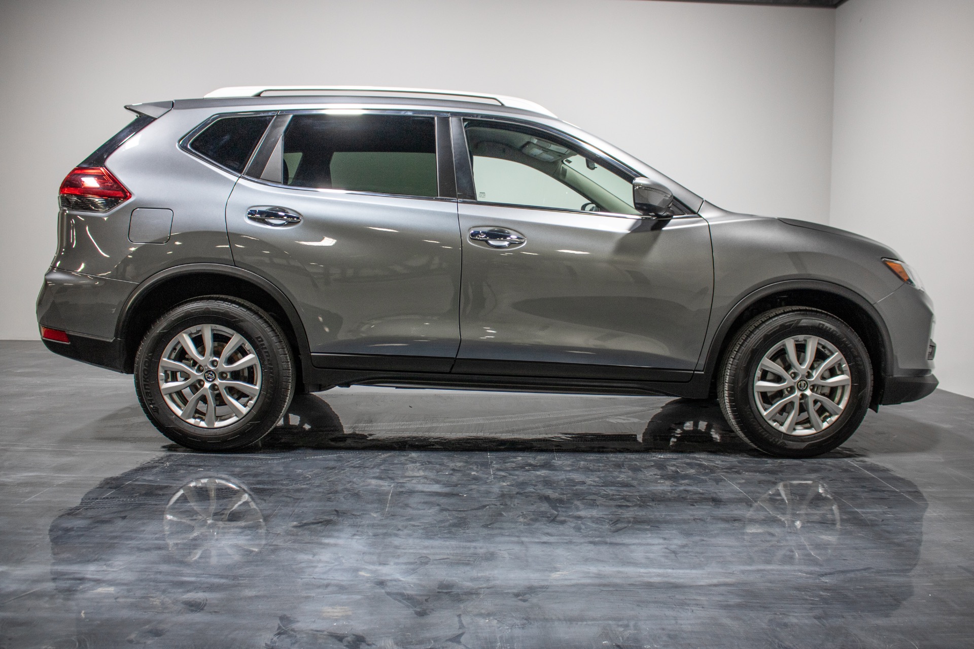 Used 2019 Nissan Rogue SV Sport Utility 4D For Sale (18,993) Perfect