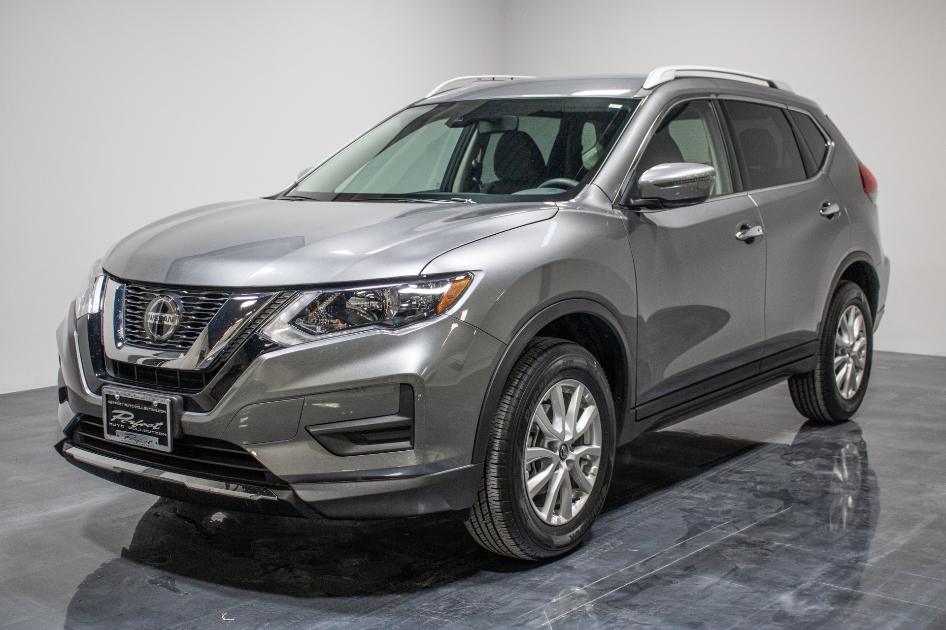 Used 2019 Nissan Rogue SV Sport Utility 4D For Sale 18 993 Perfect 