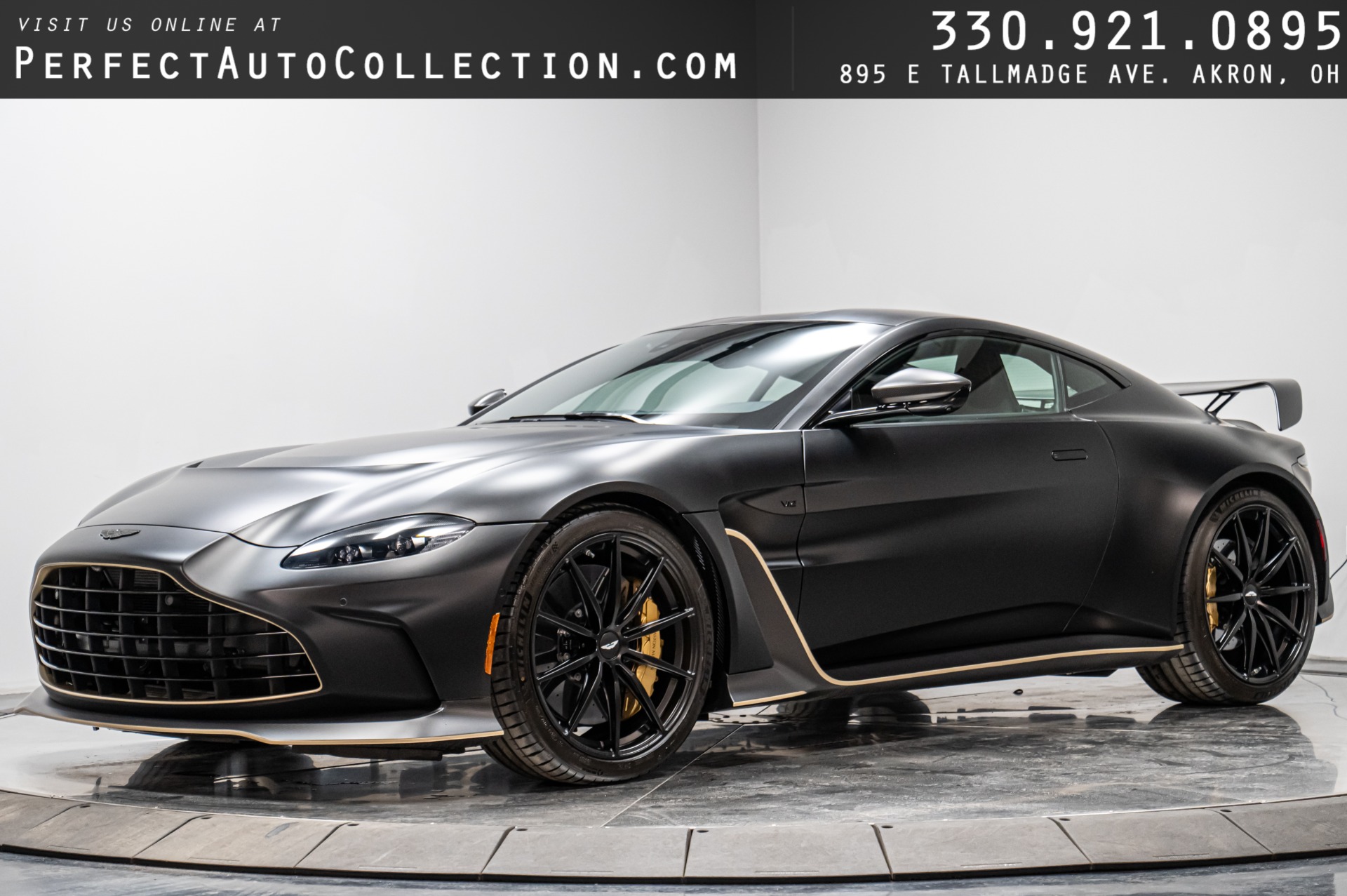 週末セール】SOLIDO 130 ASTON - MARTIN VANTAGE aston-martin-vantage