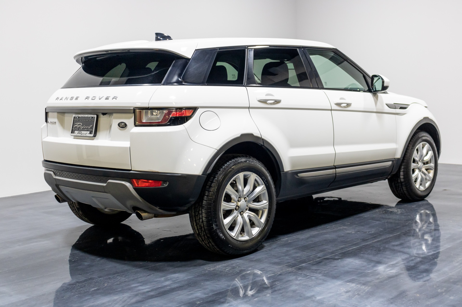 Used 2018 Land Rover Range Rover Evoque SE Sport Utility