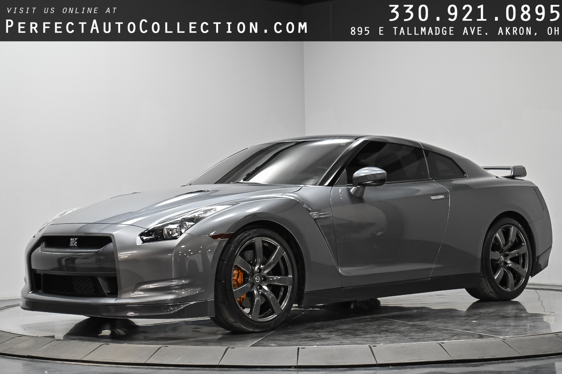 Used-2009-Nissan-GT-R-Premium-