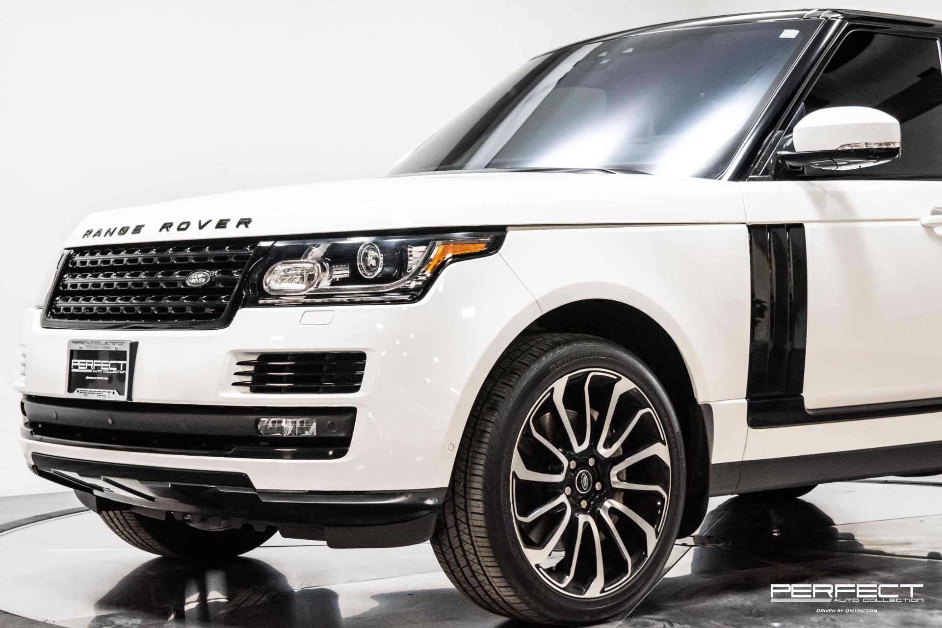 Used 2017 Land Rover Range Rover Supercharged for sale Sold at Perfect Auto Collection in Akron OH 44310 3