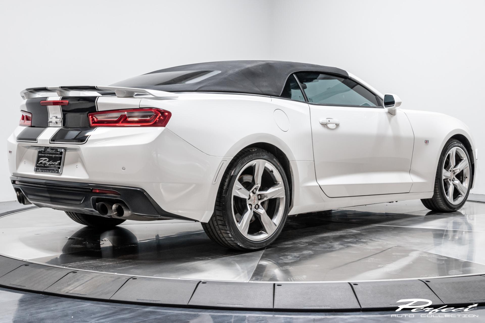 Used 2016 Chevrolet Camaro SS for sale Sold at Perfect Auto Collection in Akron OH 44310 4
