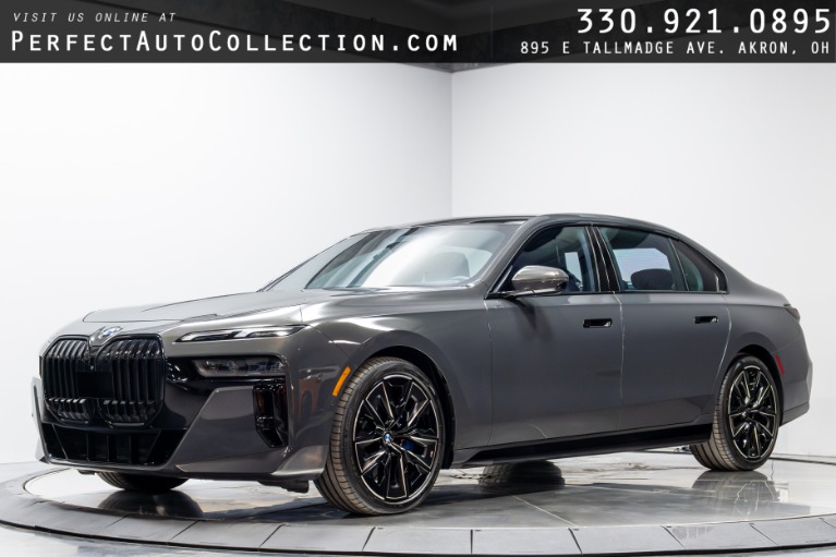 2023 BMW 7 Series 760i xDrive's photo