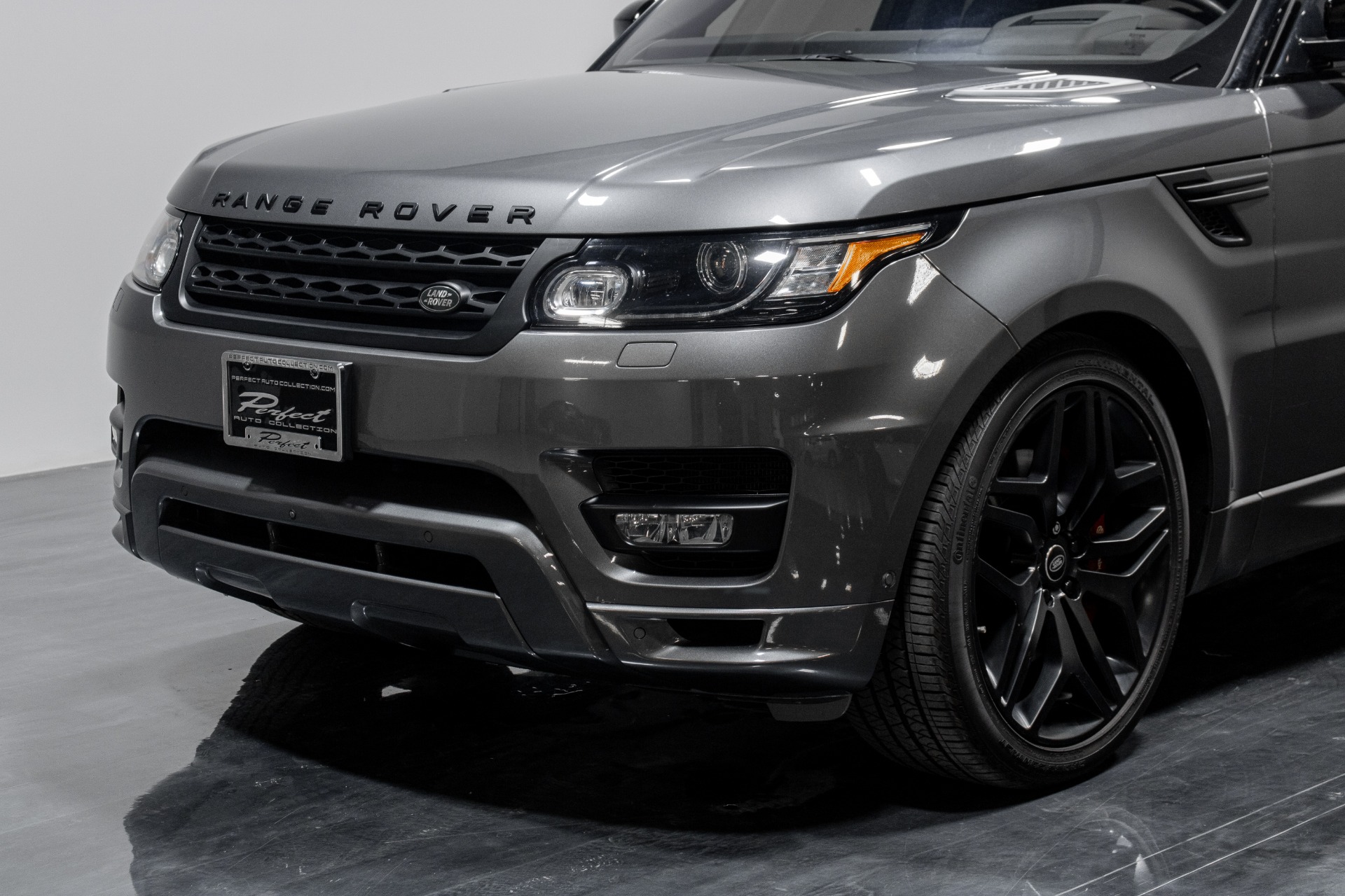 Used 2016 Land Rover Range Rover Sport Autobiography Sport Utility 4D for sale Sold at Perfect Auto Collection in Akron OH 44310 3