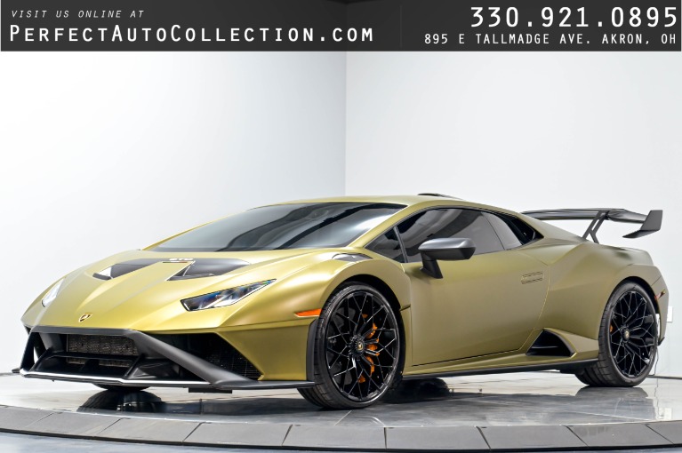 2023 Lamborghini Huracan STO Coupe's photo