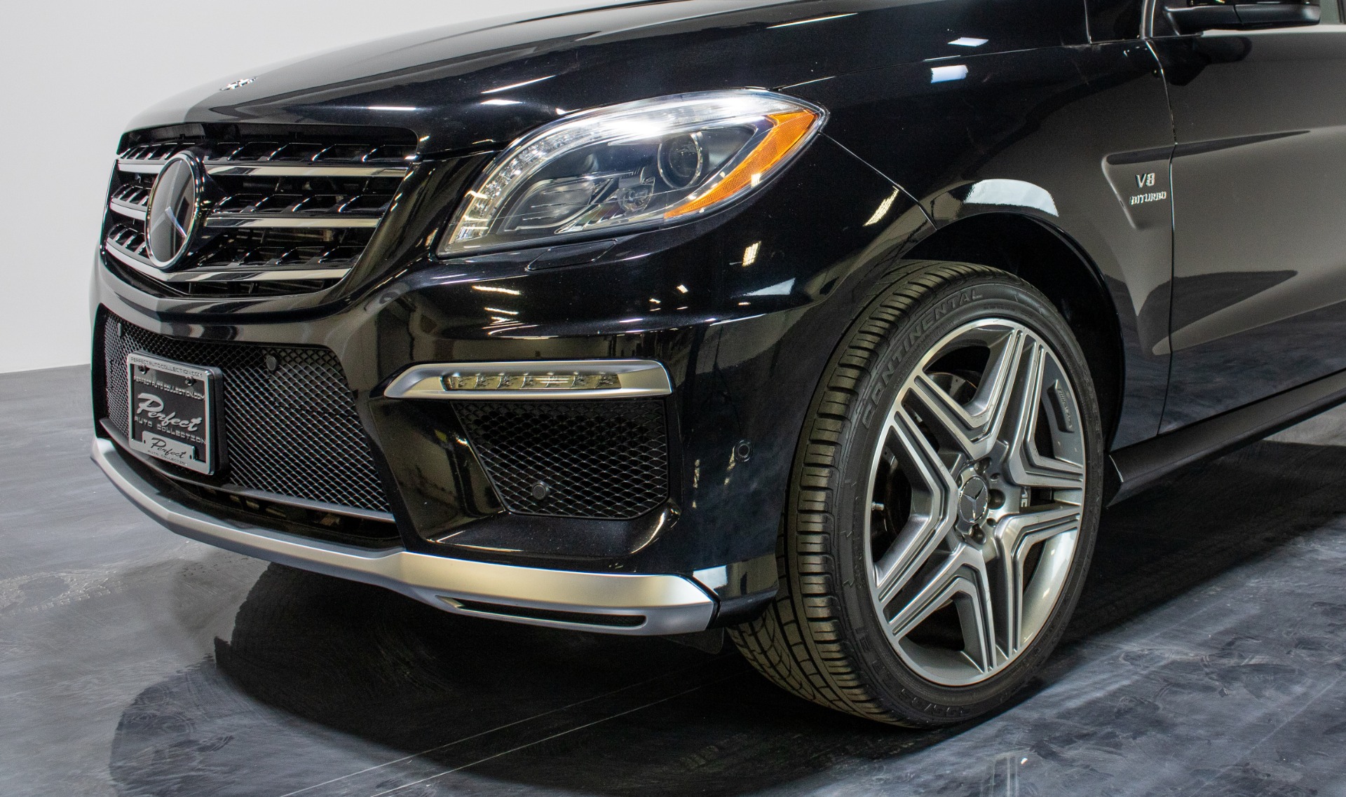 Used 2013 Mercedes-Benz M-Class ML 63 AMG 4MATIC Sport Utility 4D for sale Sold at Perfect Auto Collection in Akron OH 44310 2