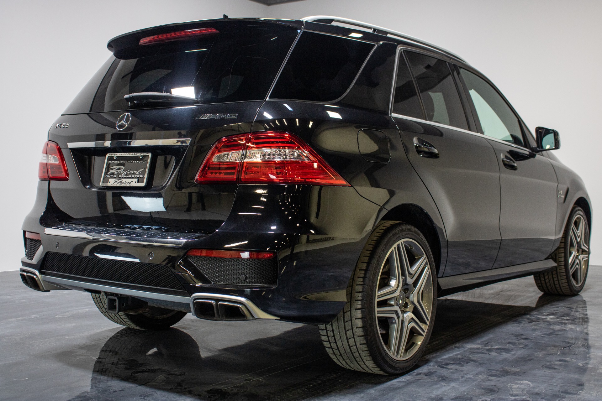 Used 2013 MercedesBenz MClass ML 63 AMG 4MATIC Sport Utility 4D For Sale (35,493) Perfect