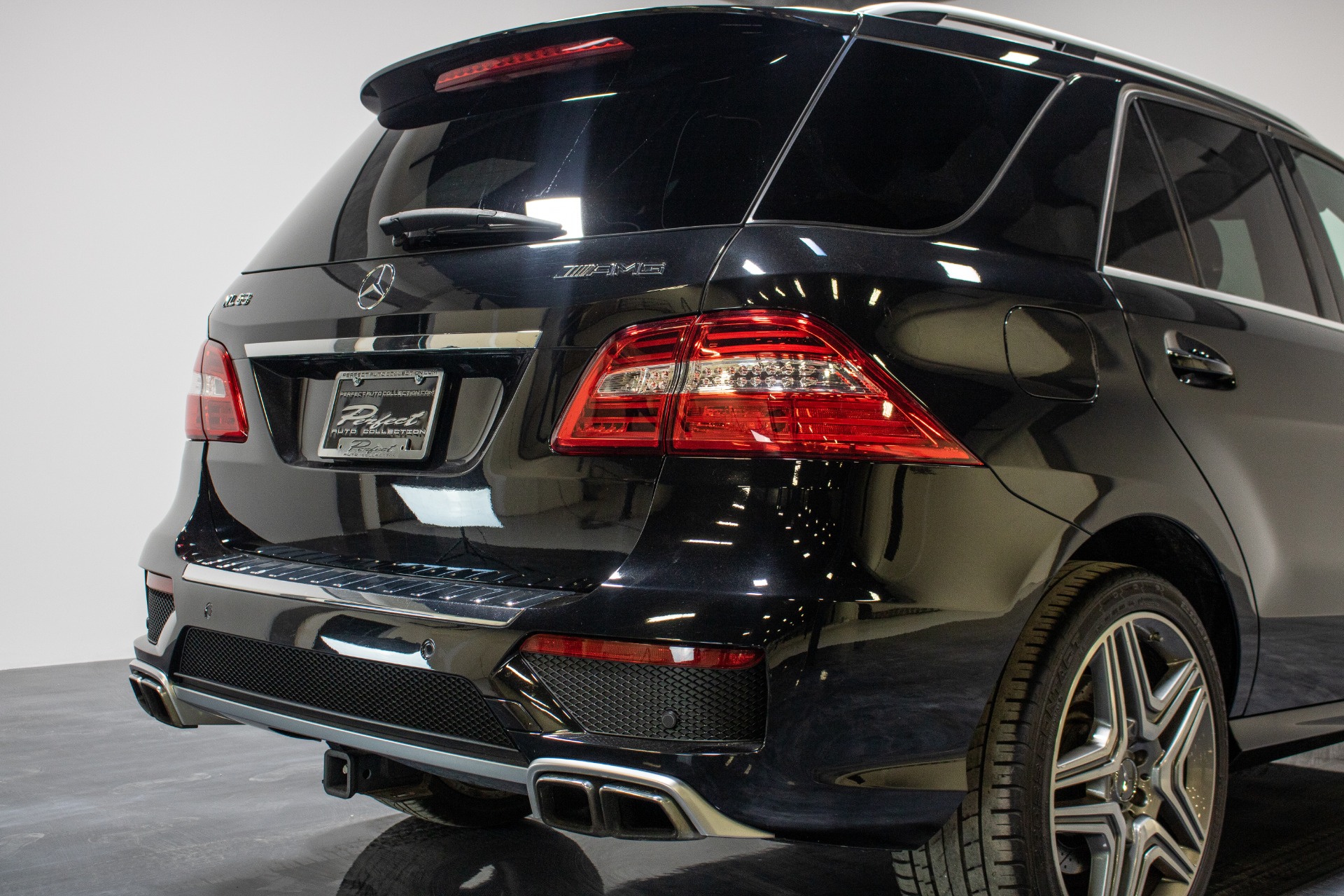 Used 2013 Mercedes-Benz M-Class ML 63 AMG 4MATIC Sport Utility 4D for sale Sold at Perfect Auto Collection in Akron OH 44310 4