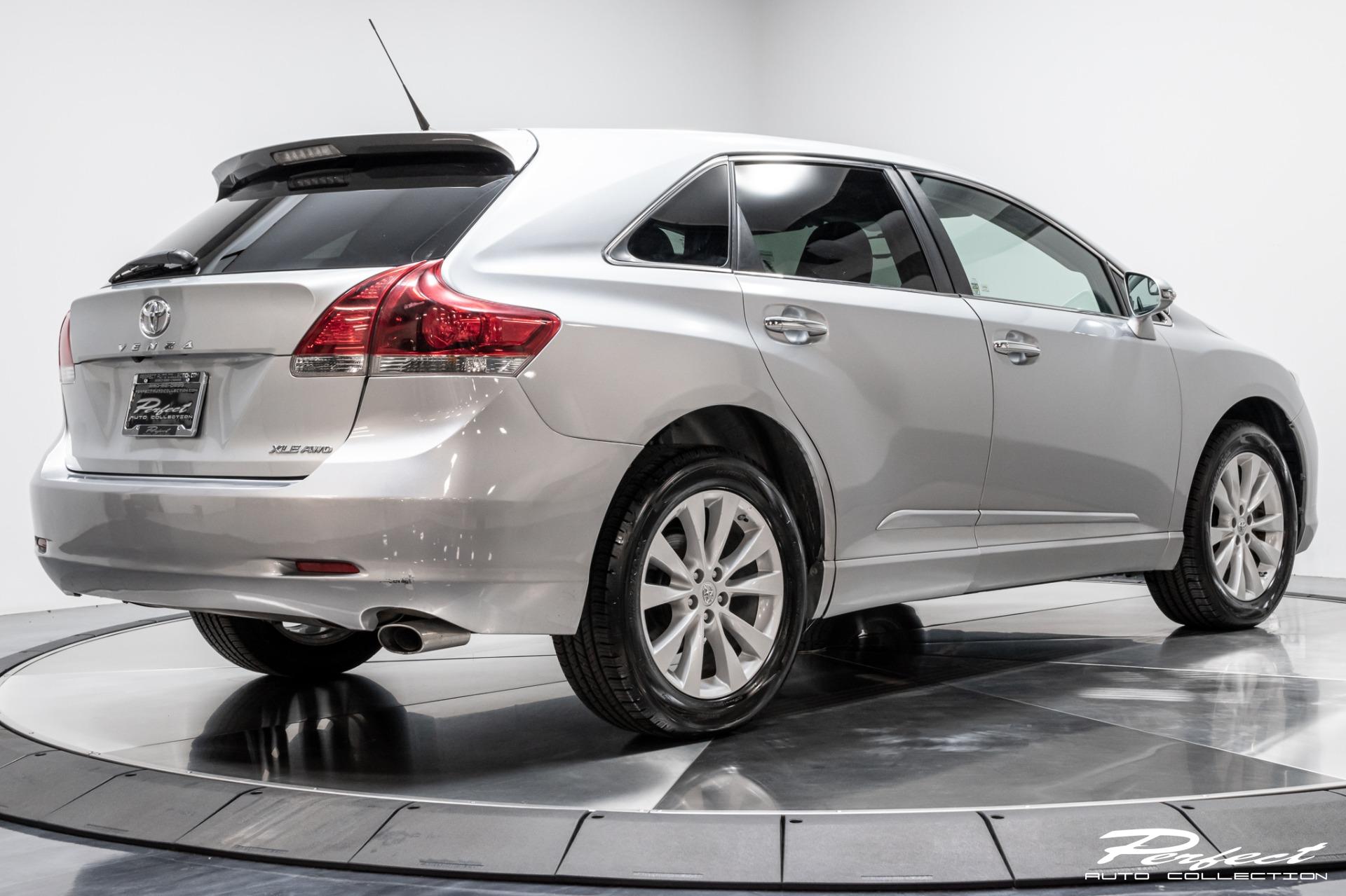 Used 2015 Toyota Venza XLE for sale Sold at Perfect Auto Collection in Akron OH 44310 4