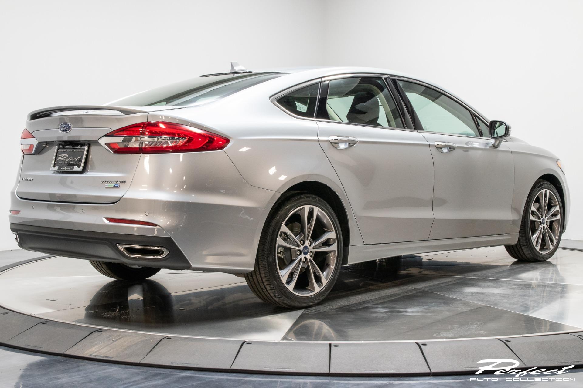 Used 2020 Ford Fusion Titanium for sale Sold at Perfect Auto Collection in Akron OH 44310 4