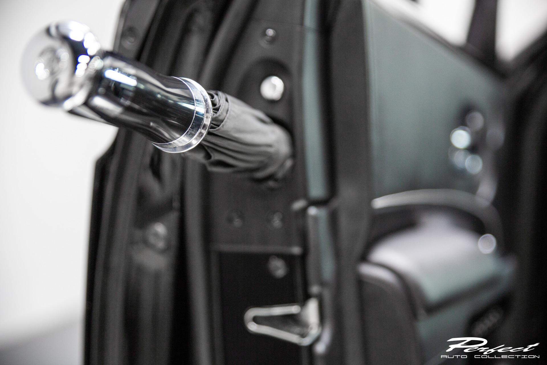 2015 Rolls-Royce Ghost Series II - Umbrella - Detail