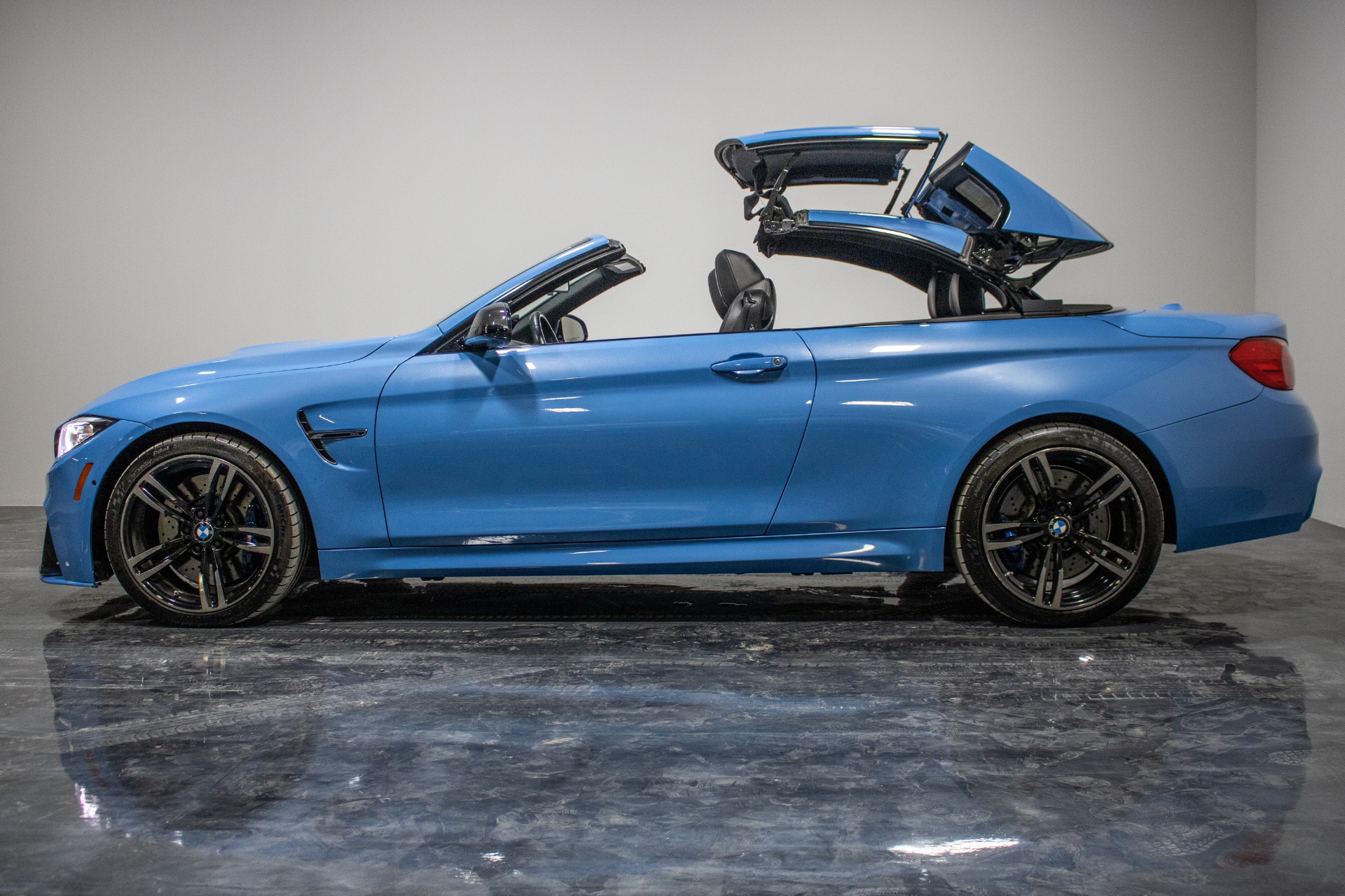 Used 2016 BMW M4 Convertible 2D For Sale 40 893 Perfect Auto 