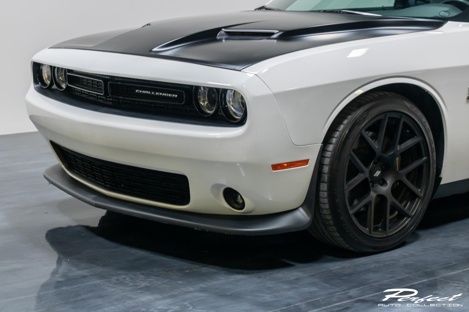 Used 2018 Dodge Challenger R/T Scat Pack Coupe 2D for sale Sold at Perfect Auto Collection in Akron OH 44310 3