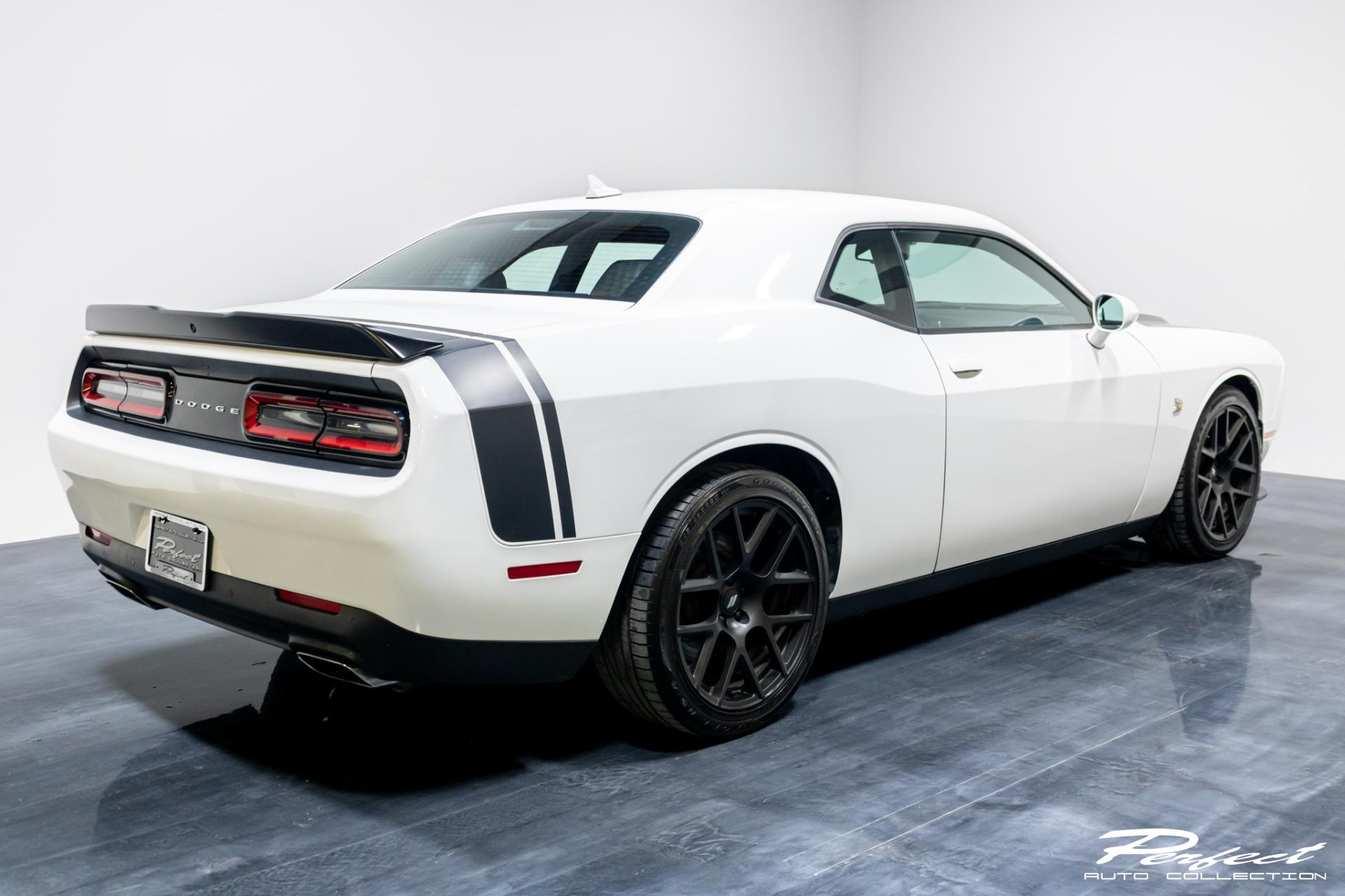 Used 2018 Dodge Challenger R/T Scat Pack Coupe 2D for sale Sold at Perfect Auto Collection in Akron OH 44310 4