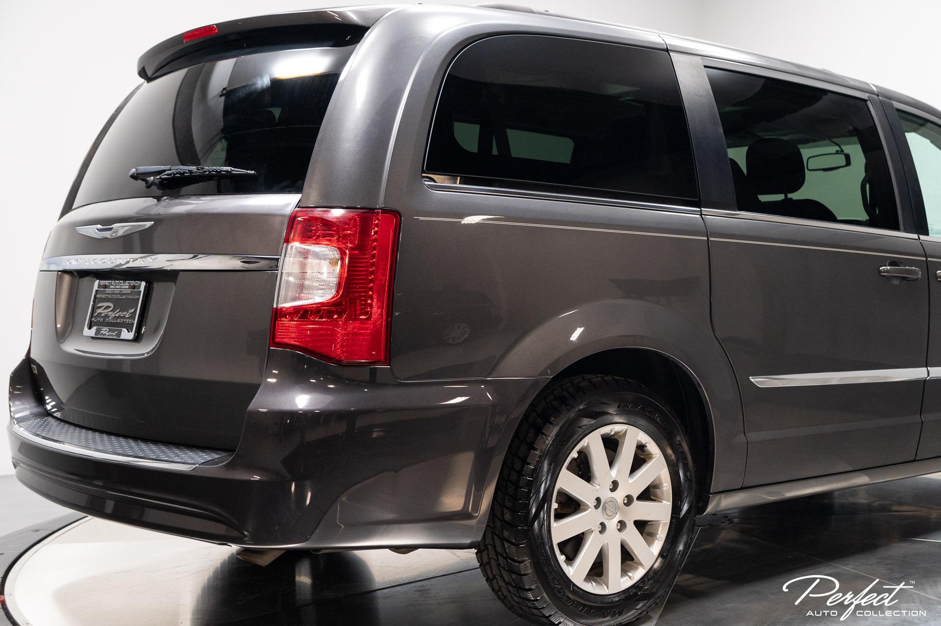 Used 2016 Chrysler Town and Country Touring For Sale ($11,995) | Perfect Auto Collection Stock 2016 Chrysler Town And Country Tire Size